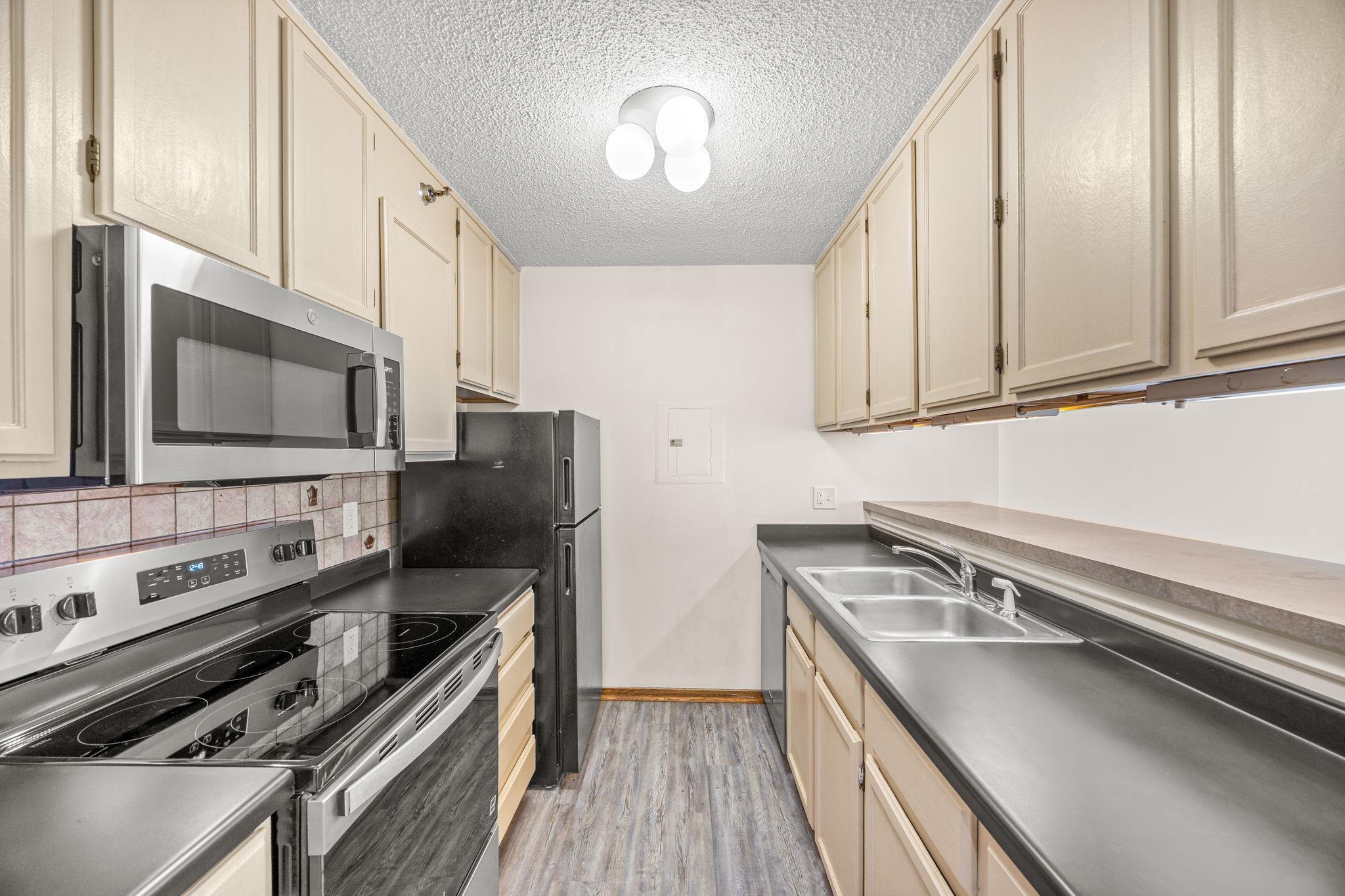 433 S 7th Street 1821 Property Photo 13