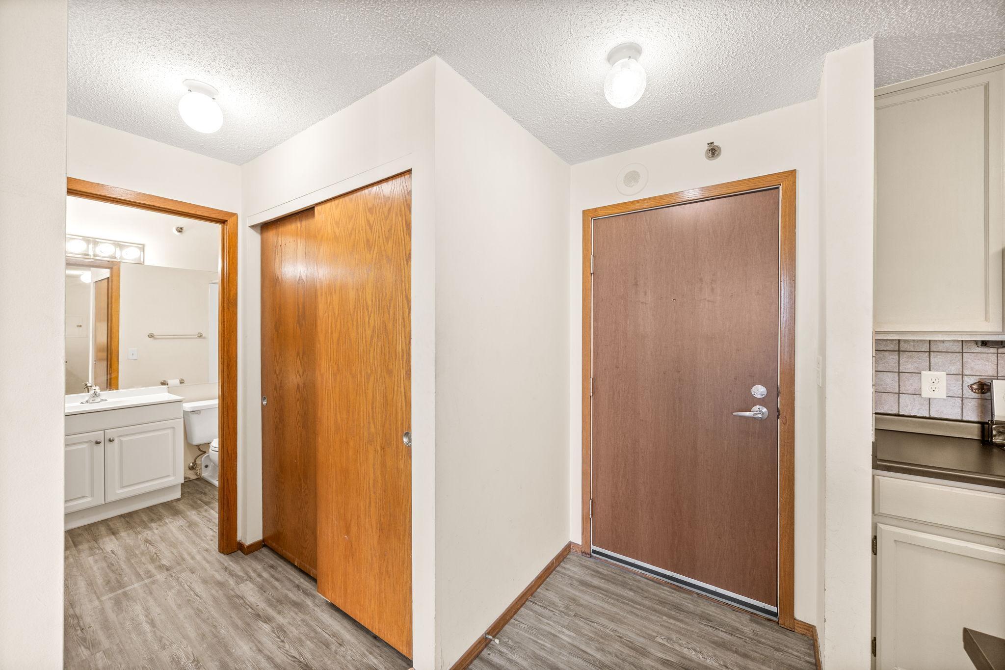 433 S 7th Street 1821 Property Photo 18