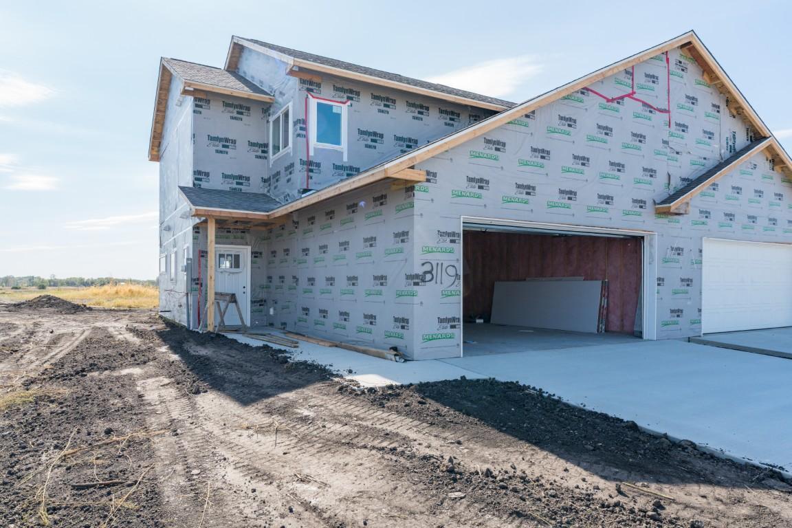 3117 & 3119 Noble Drive Property Photo 7