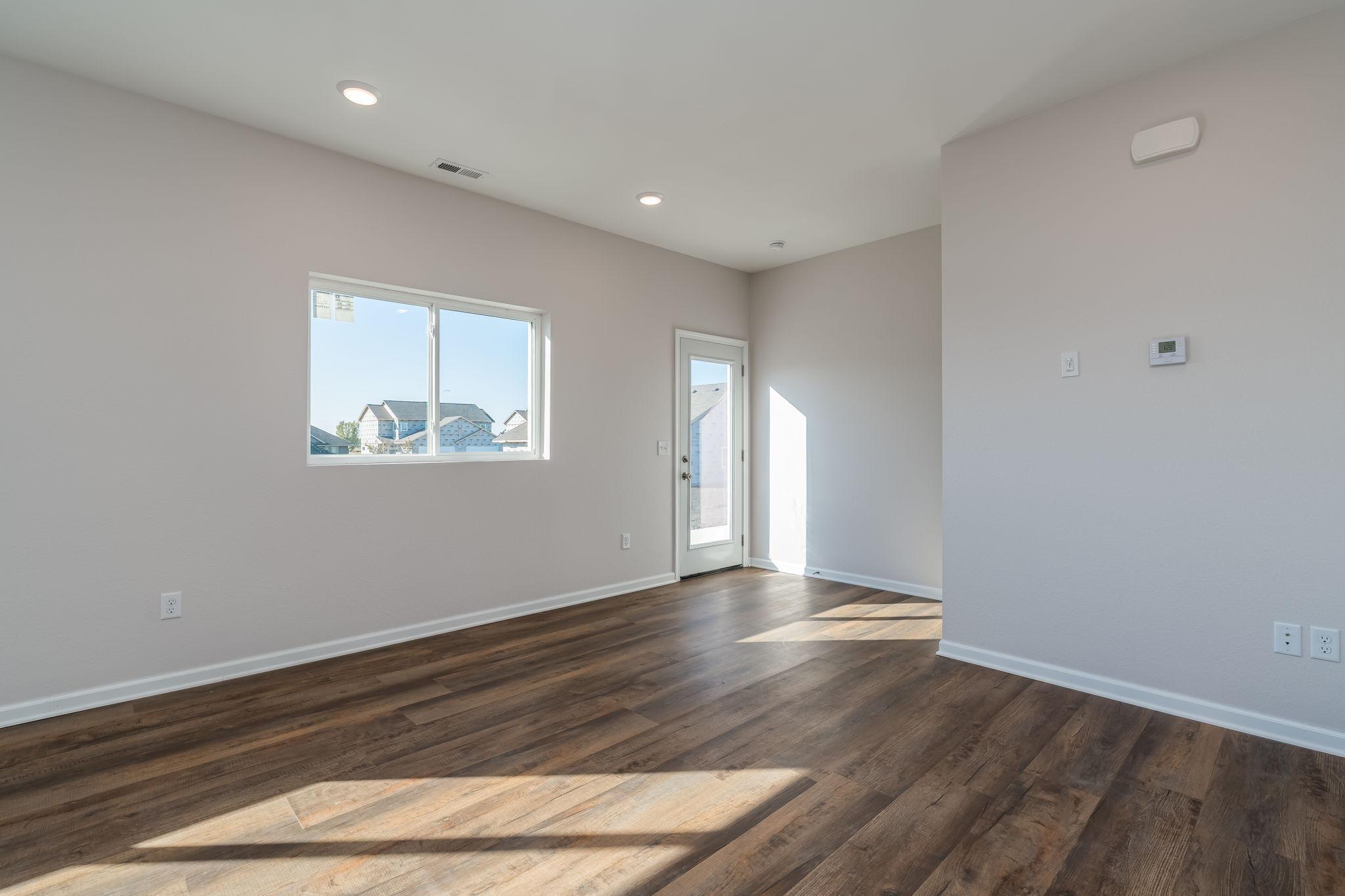 3117 & 3119 Noble Drive Property Photo 18