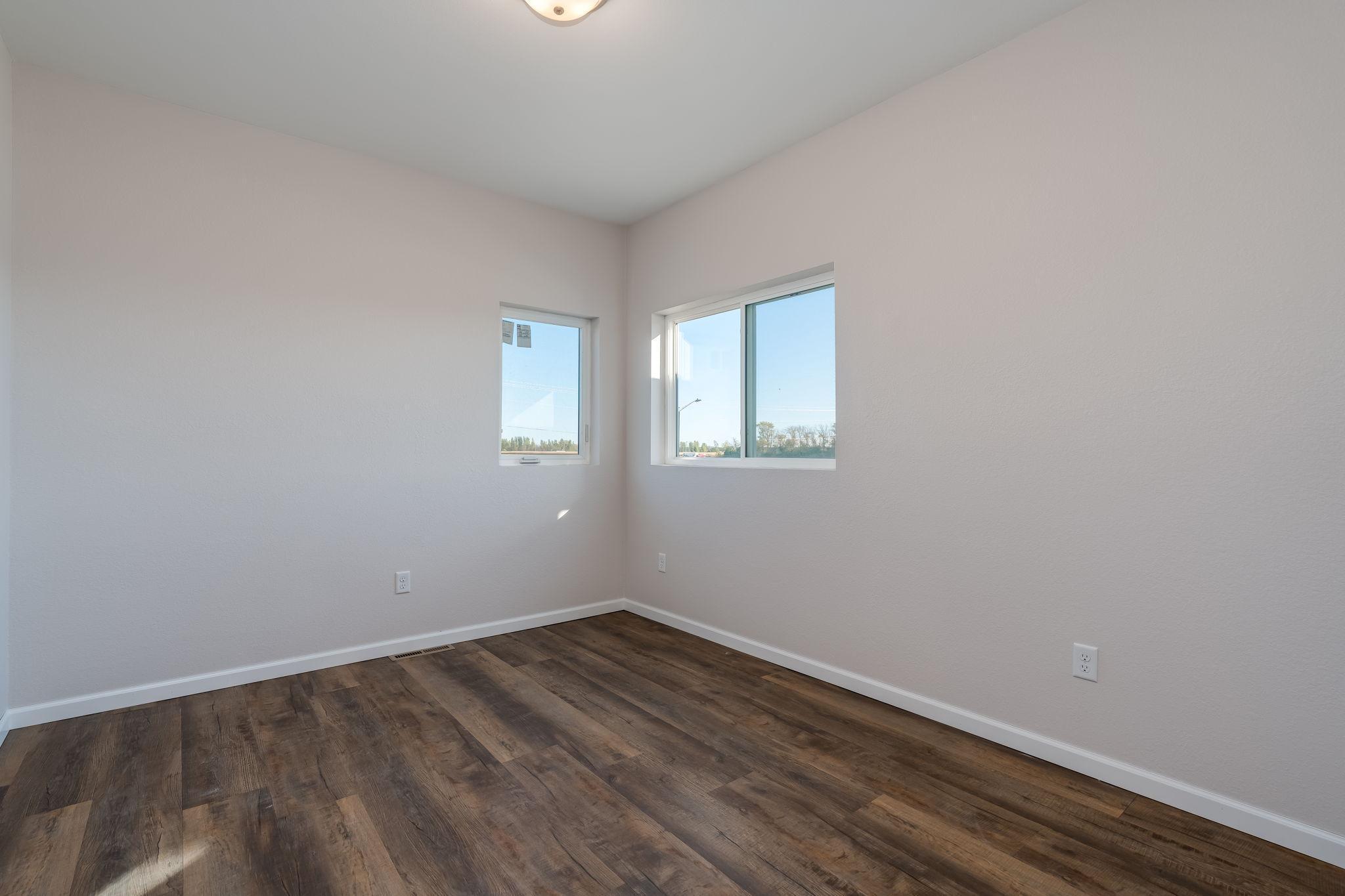 3117 & 3119 Noble Drive Property Photo 23