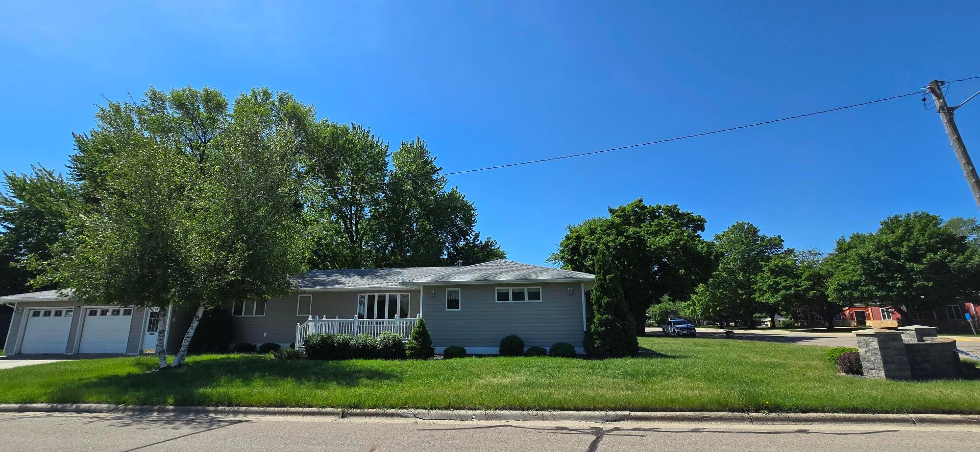 313 3rd Avenue N Property Photo 2
