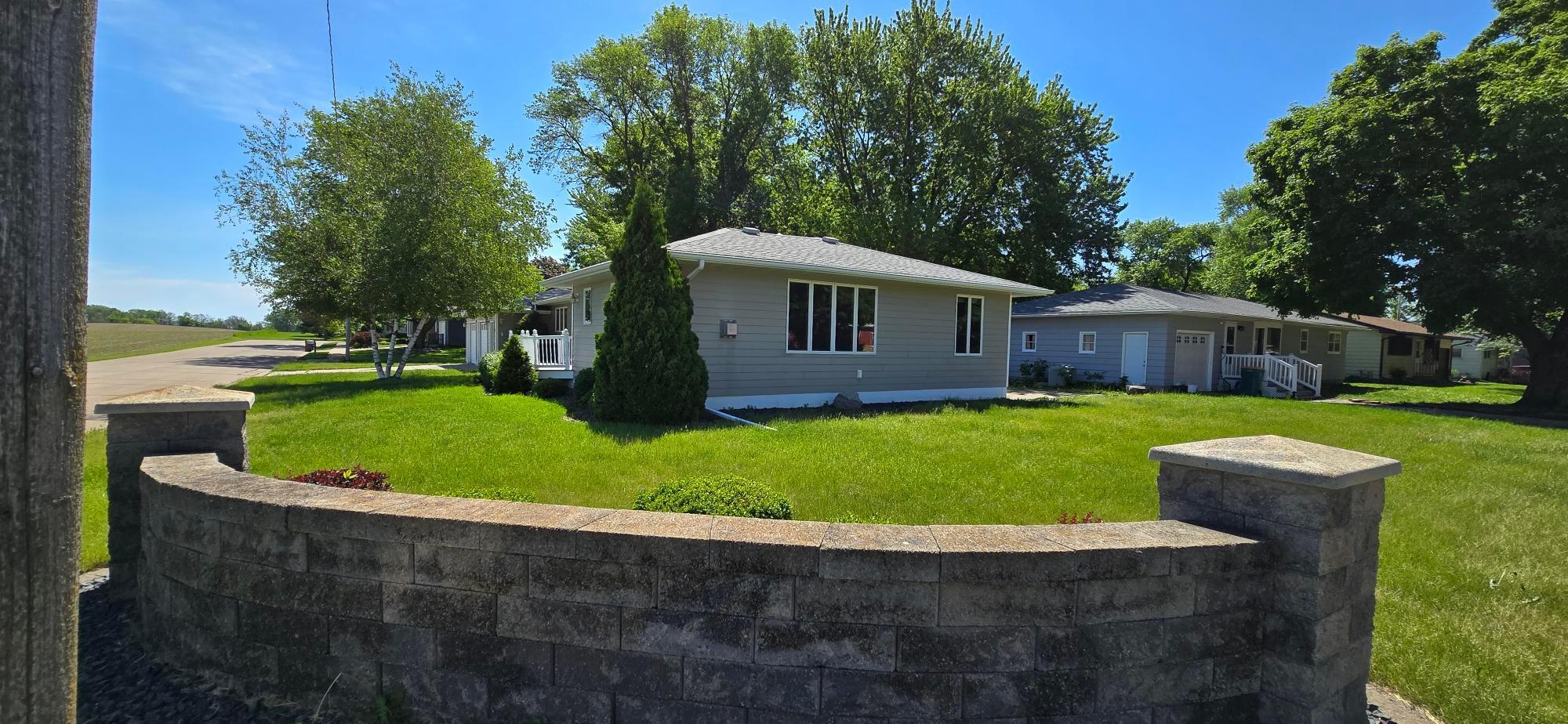 313 3rd Avenue N Property Photo 3