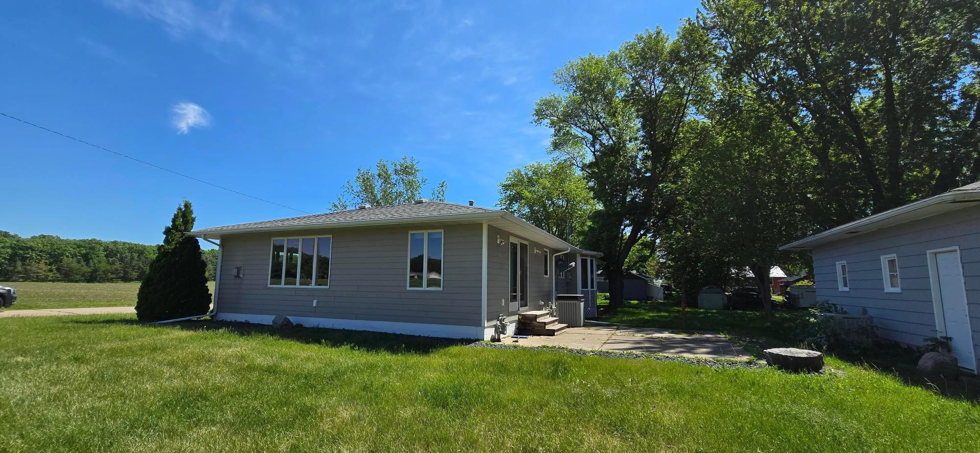 313 3rd Avenue N Property Photo 4