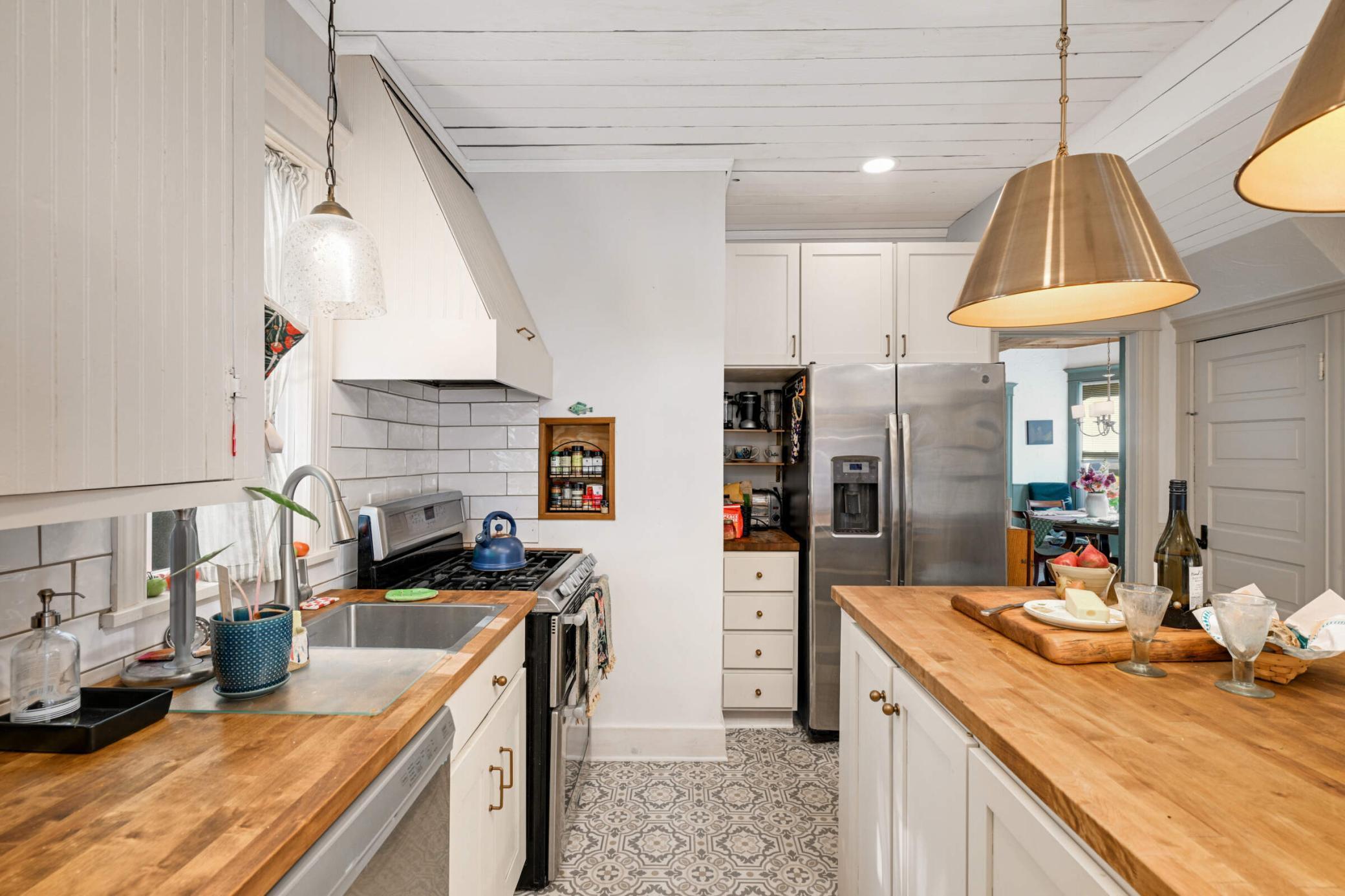 1518 Madison Street Property Photo 14