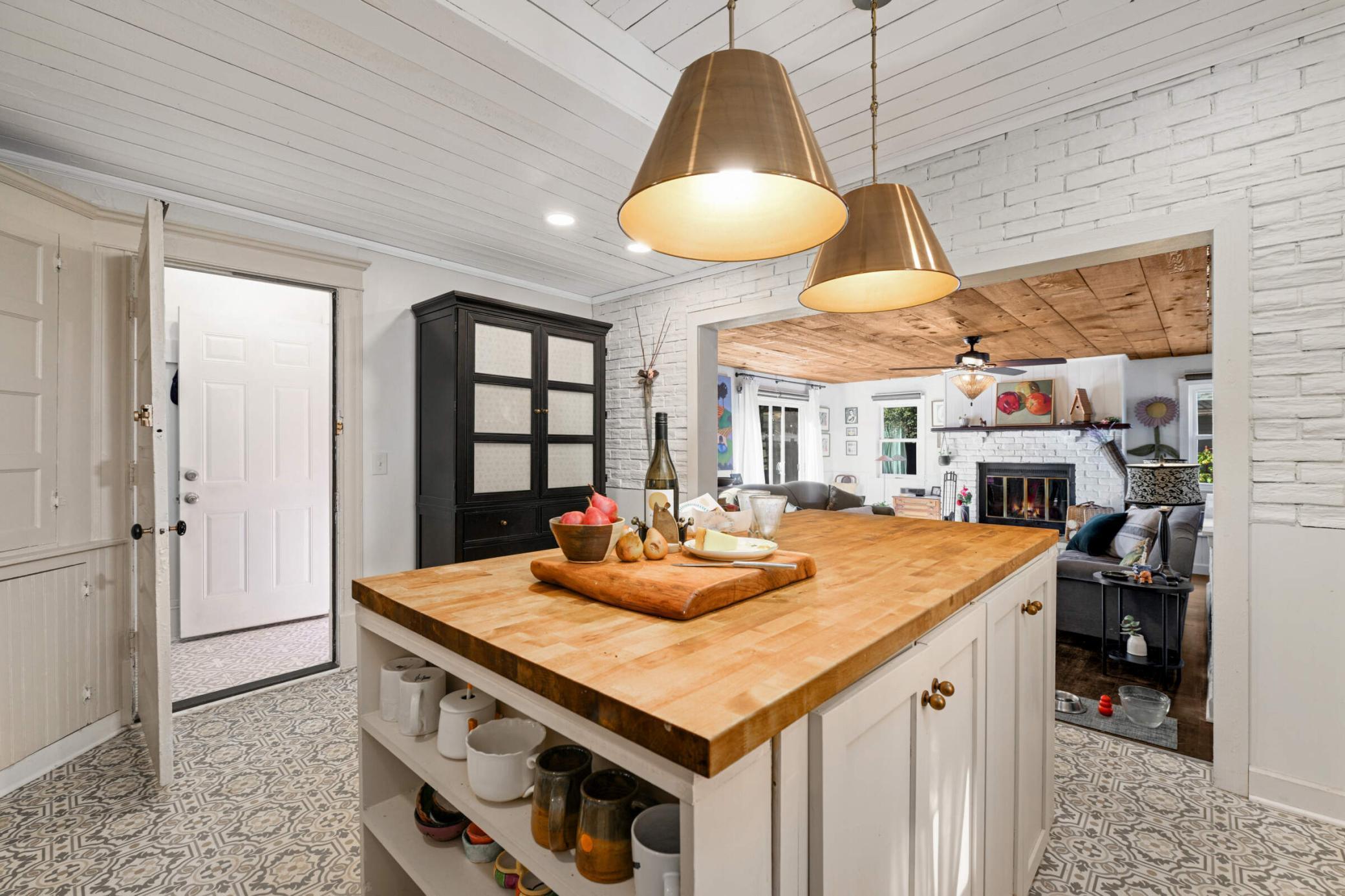 1518 Madison Street Property Photo 15