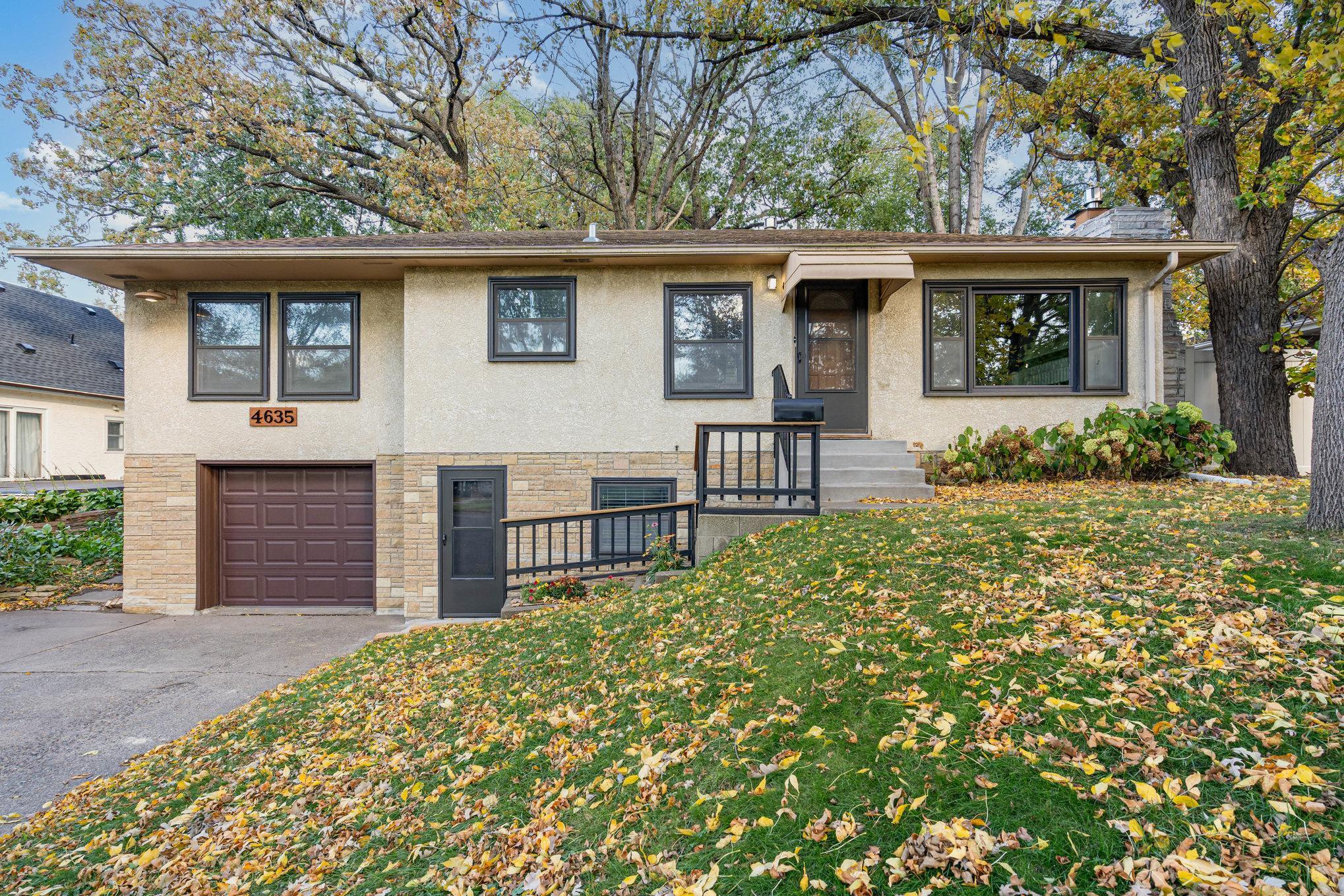 4635 6th Street Property Photo 1