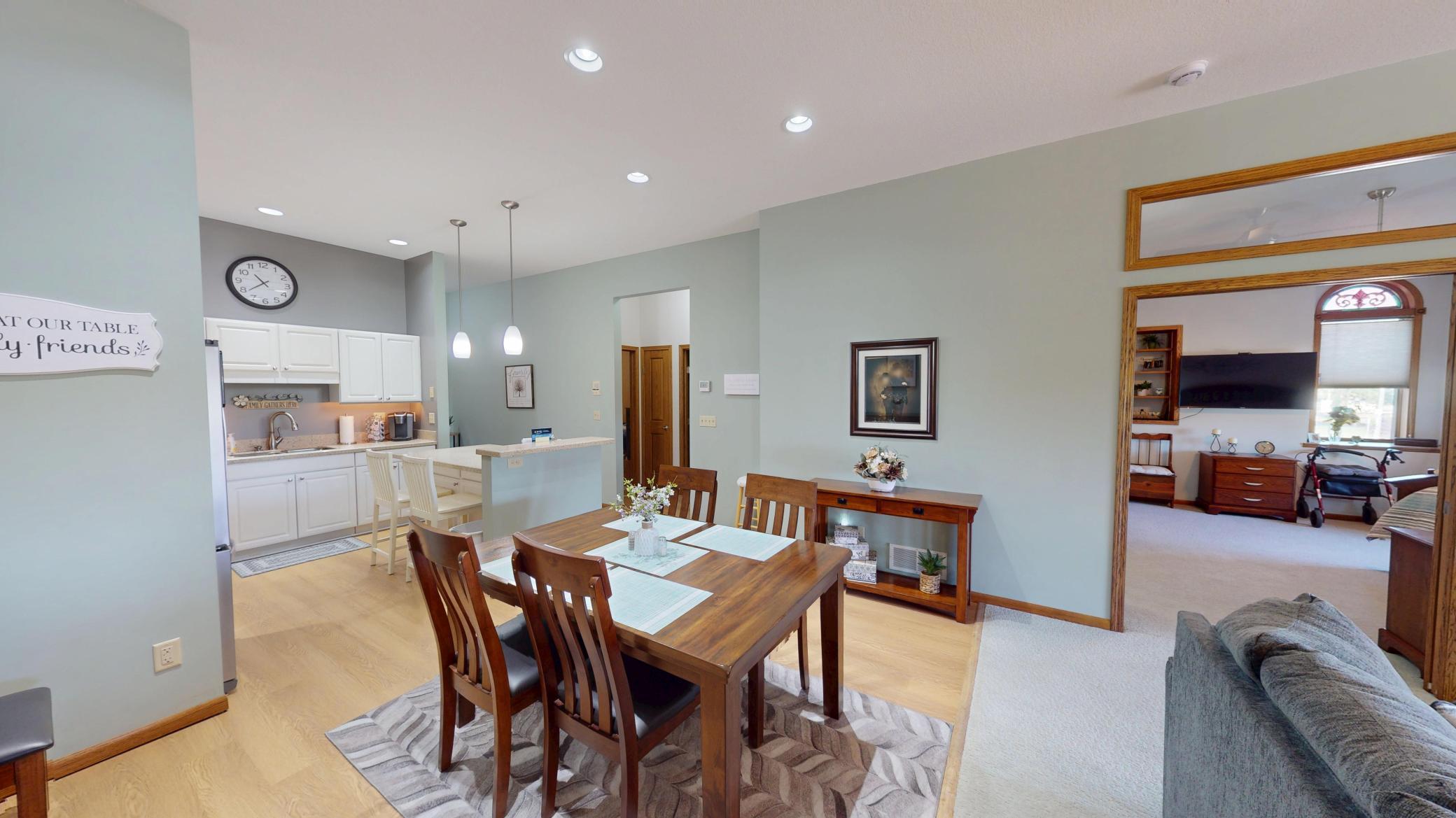 212 N Broadway Avenue N C1 Property Photo 6