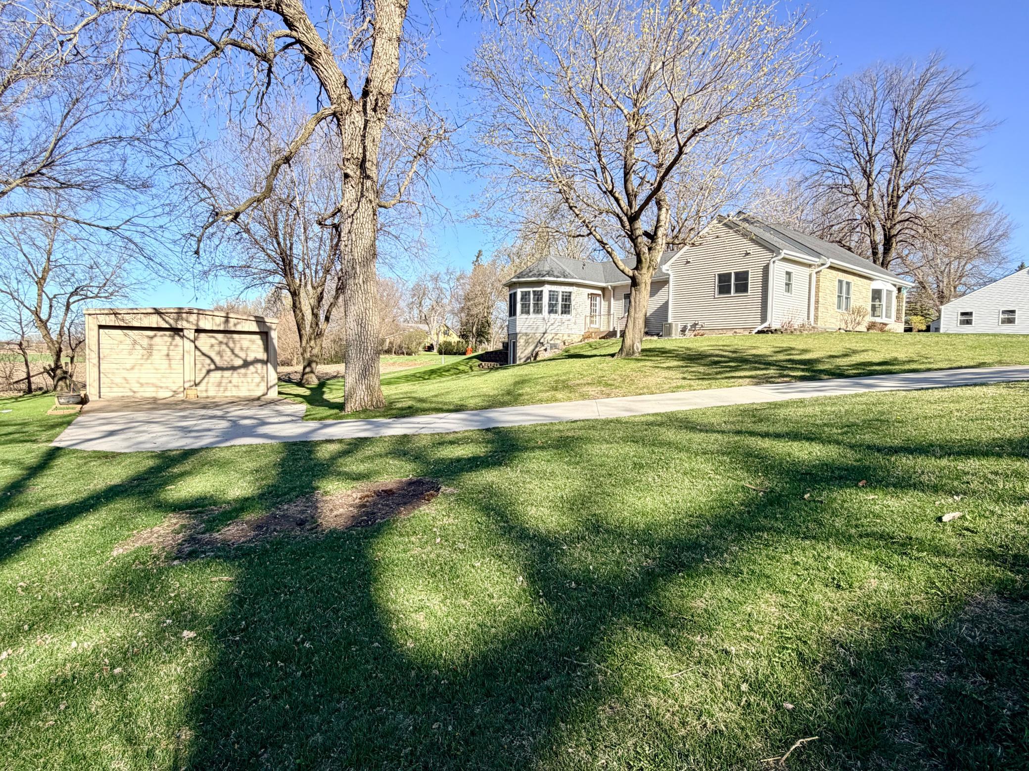 622 Woodcrest Avenue Property Photo 6