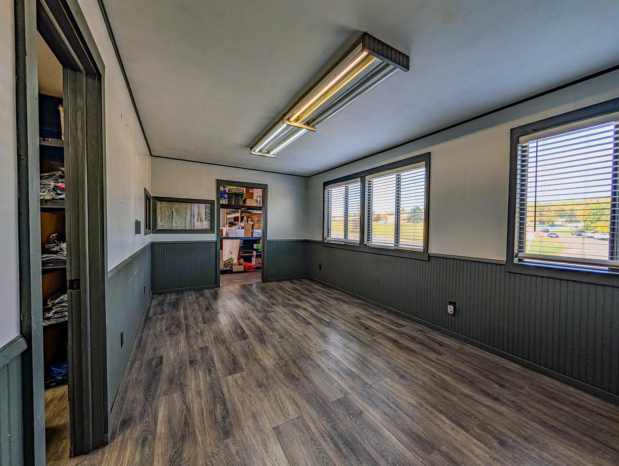 83 Outer Drive Property Photo 3
