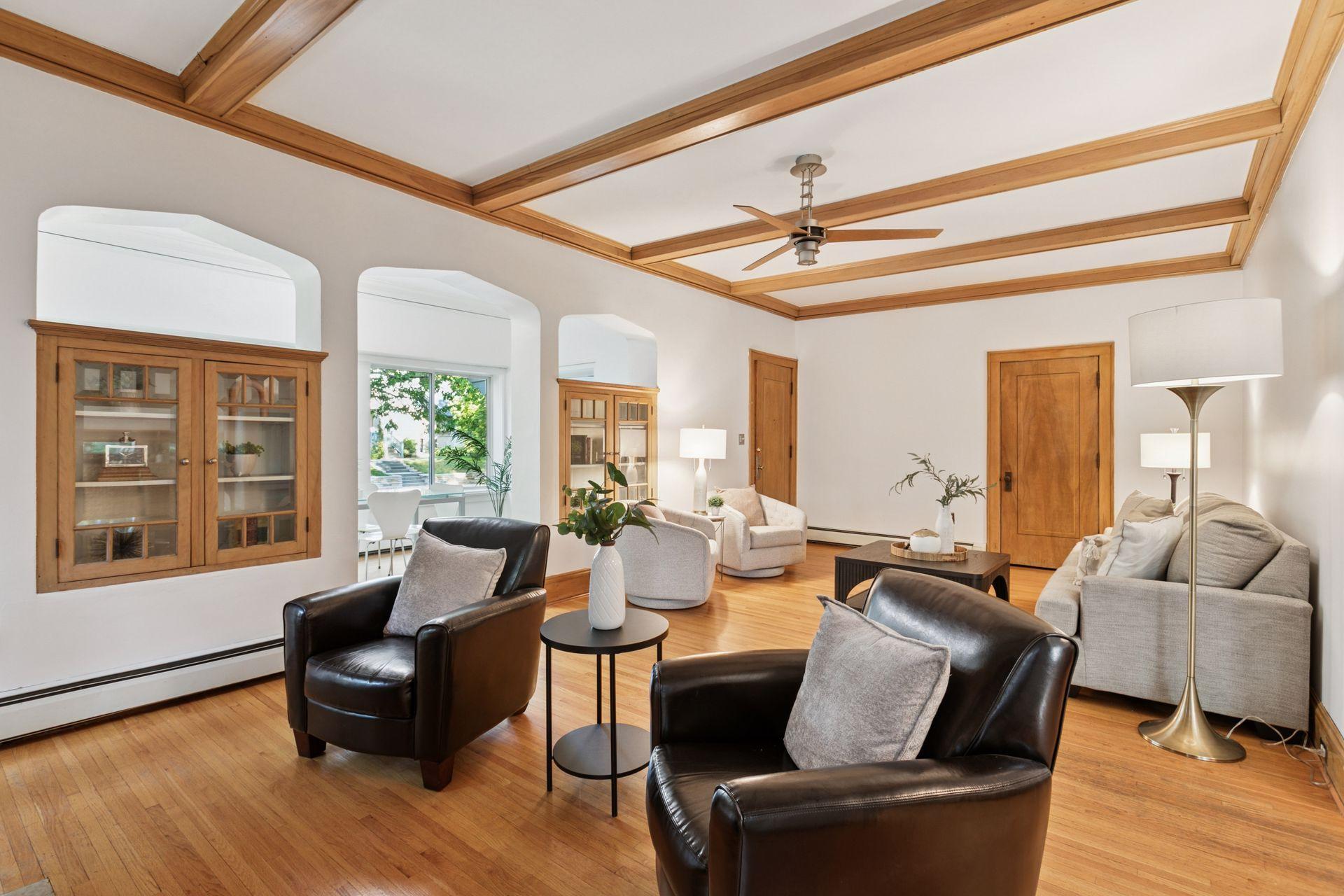 2833 Irving Avenue Property Photo 10