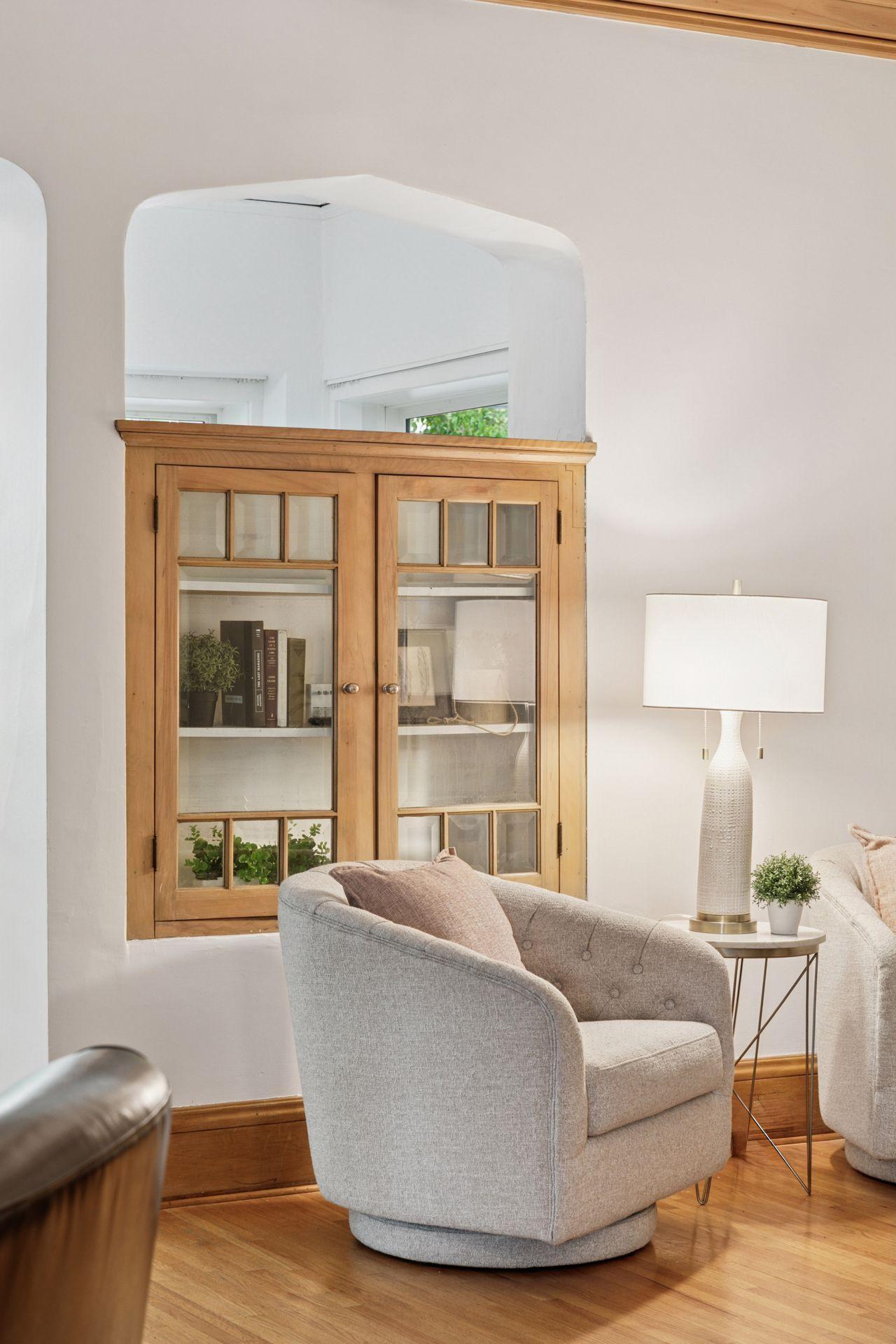 2833 Irving Avenue Property Photo 15