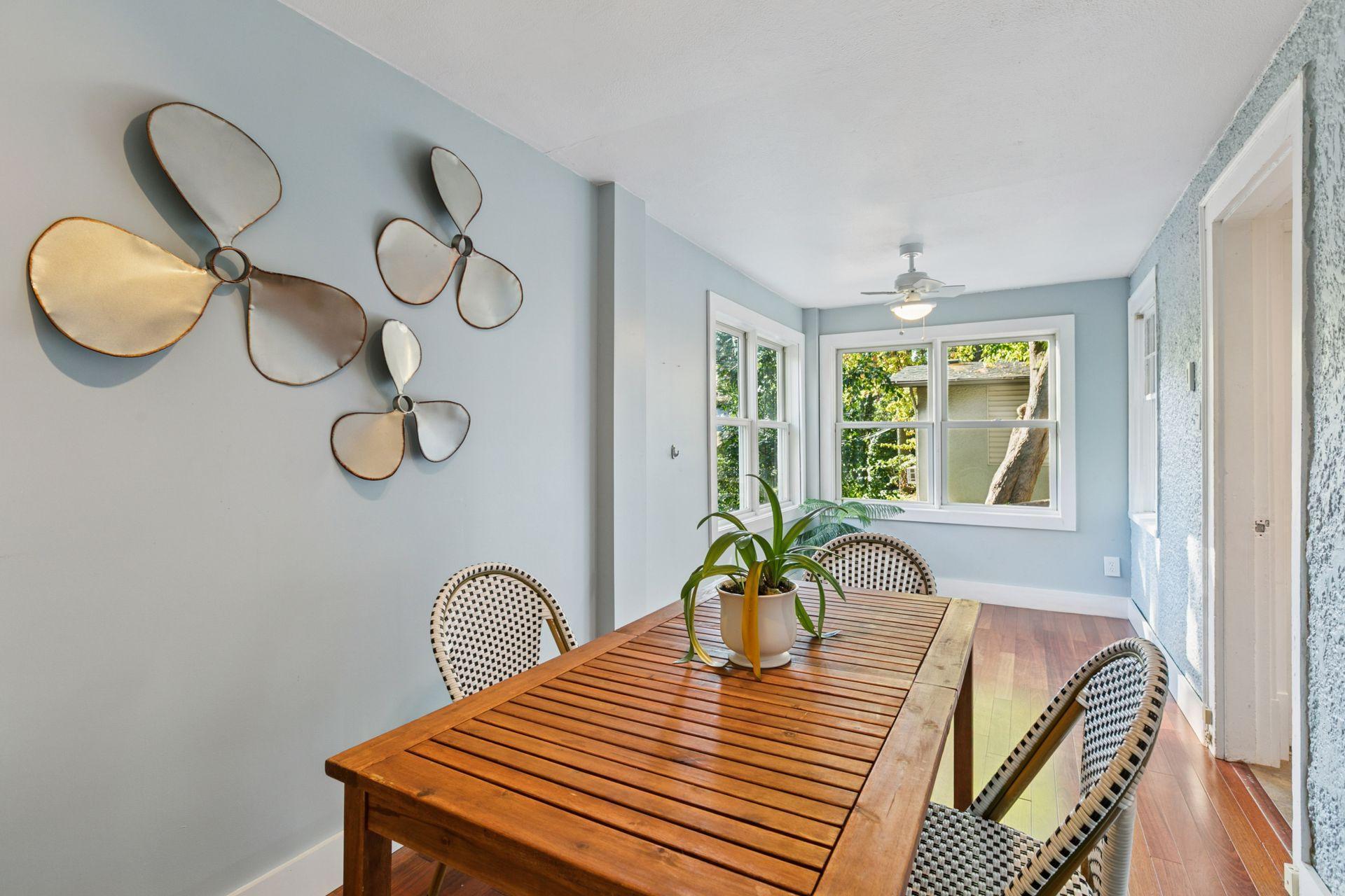 2833 Irving Avenue Property Photo 18