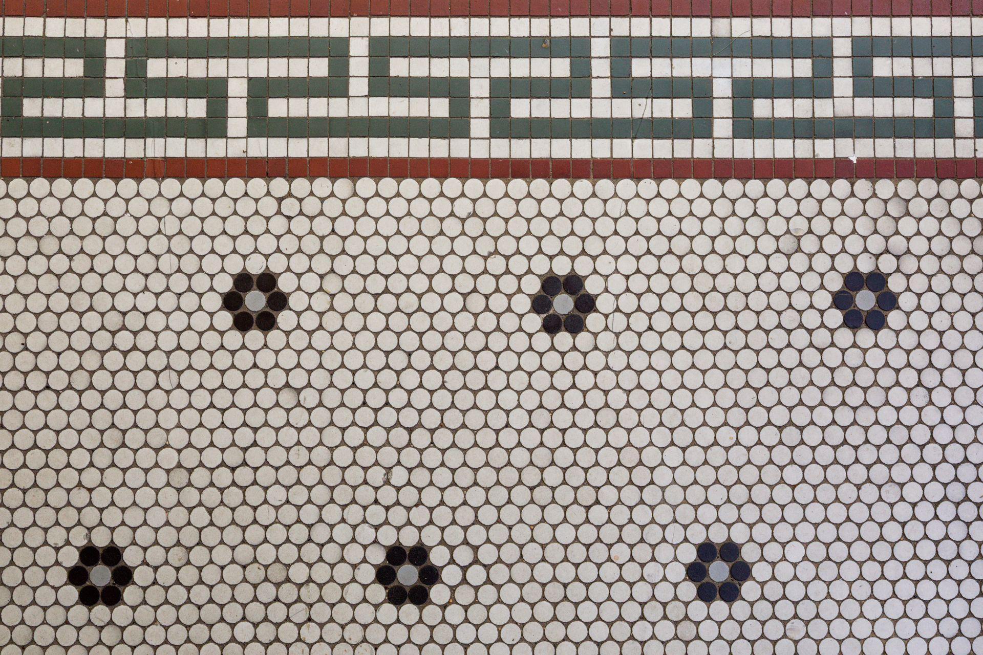 2833 Irving Avenue Property Photo 39