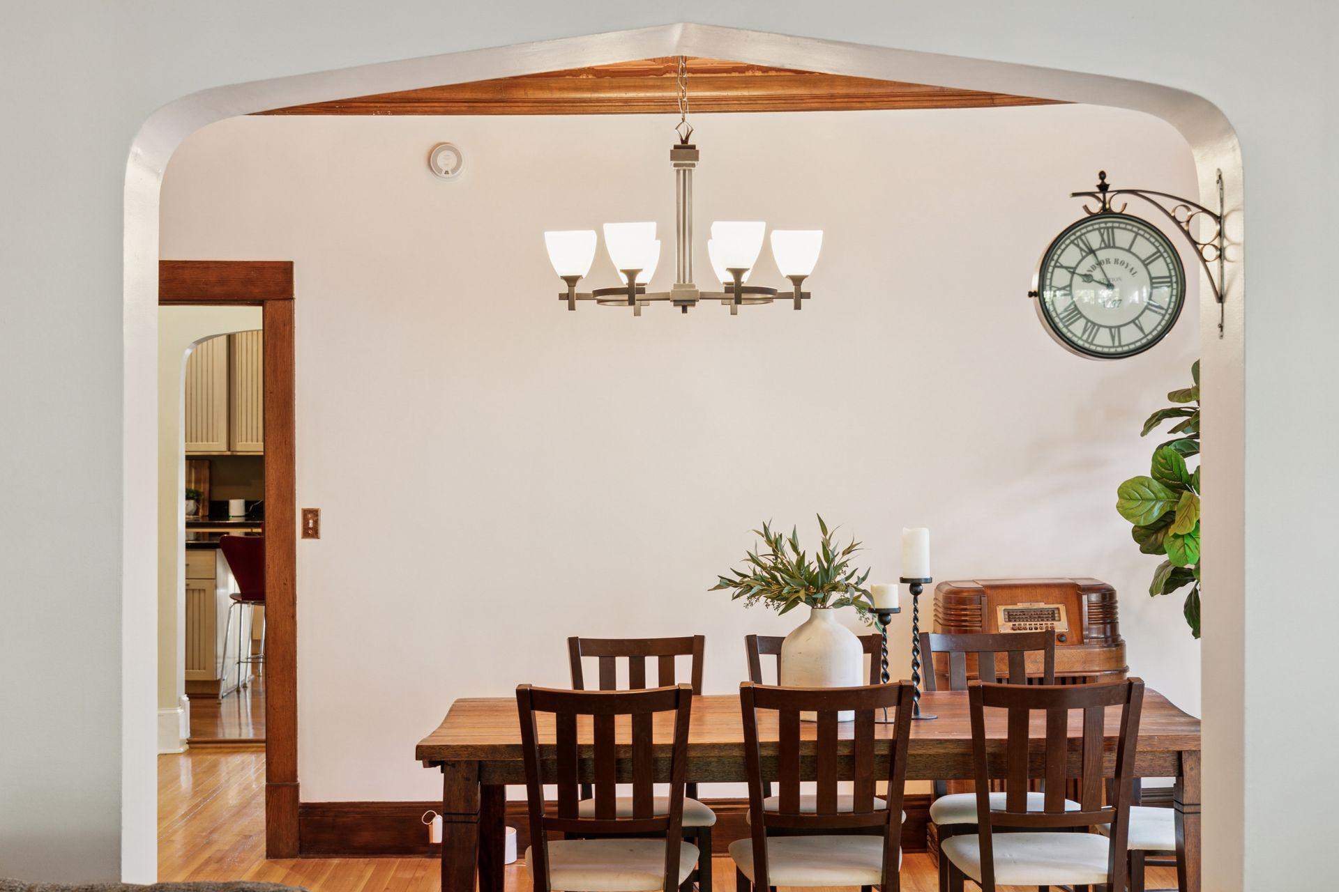 2833 Irving Avenue Property Photo 43