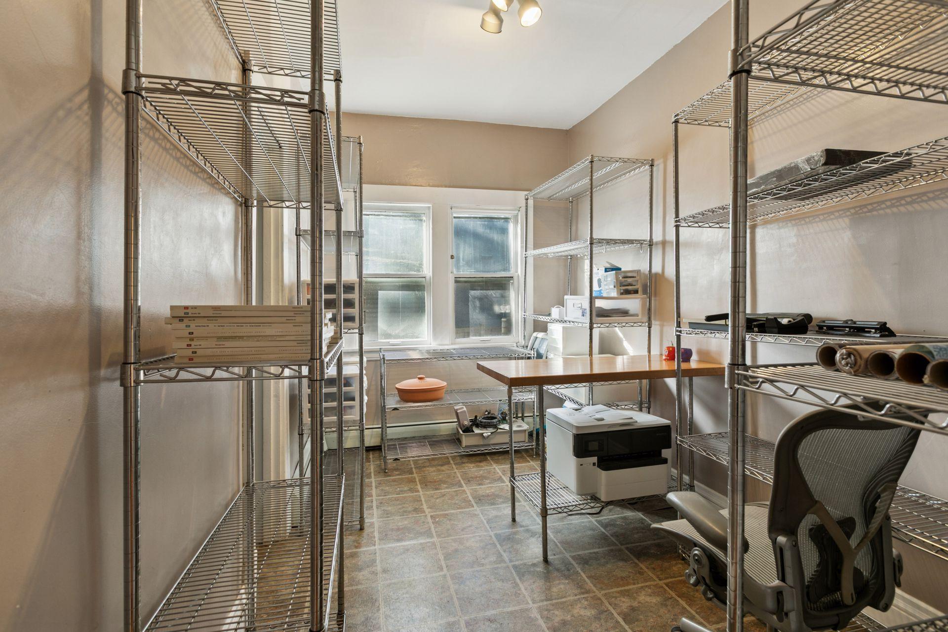 2833 Irving Avenue Property Photo 47