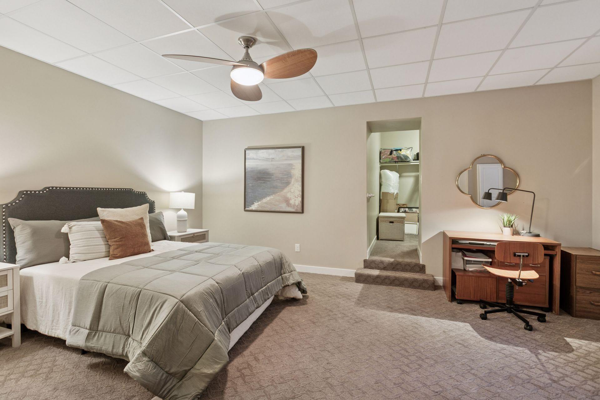 2833 Irving Avenue Property Photo 59