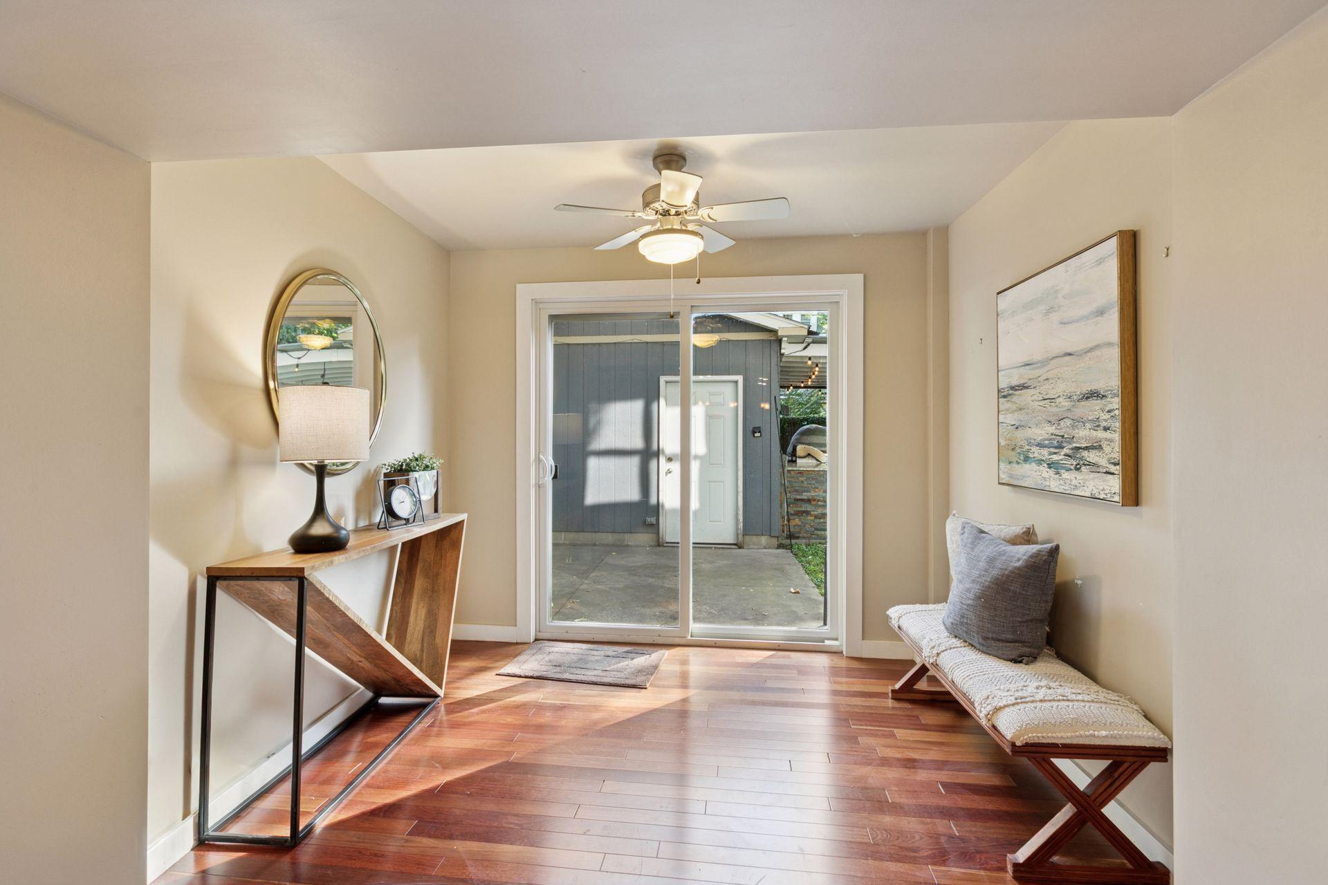 2833 Irving Avenue Property Photo 60