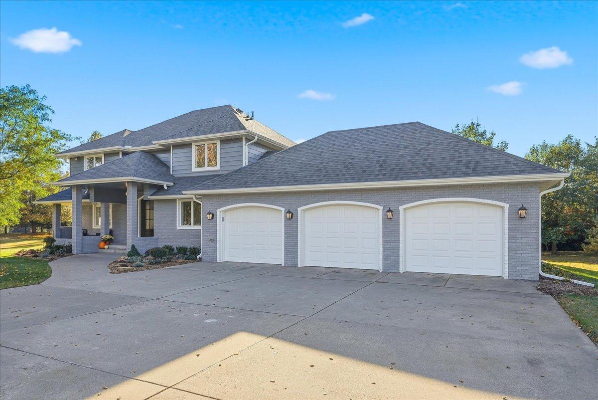 786 Harlar Circle Property Photo 3