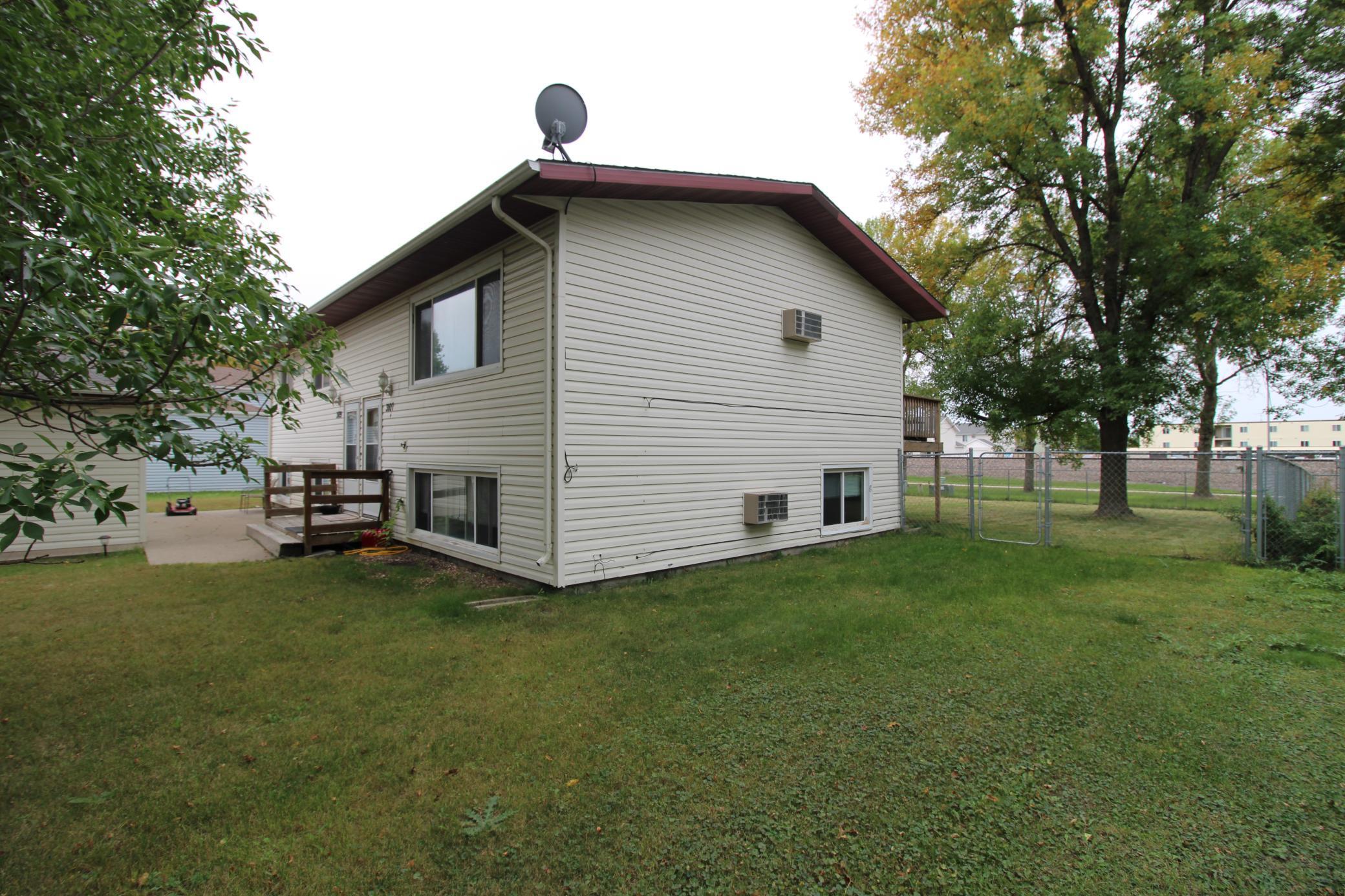 3107 Covent Garden Street Property Photo 41