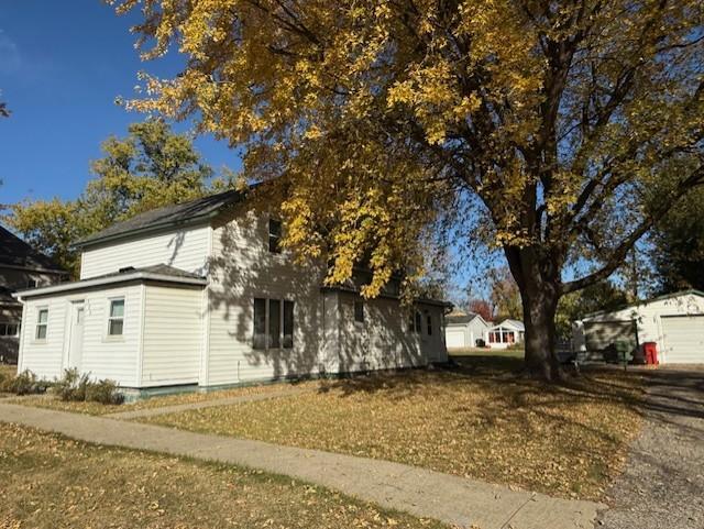 306 E Front Street E Property Photo 3
