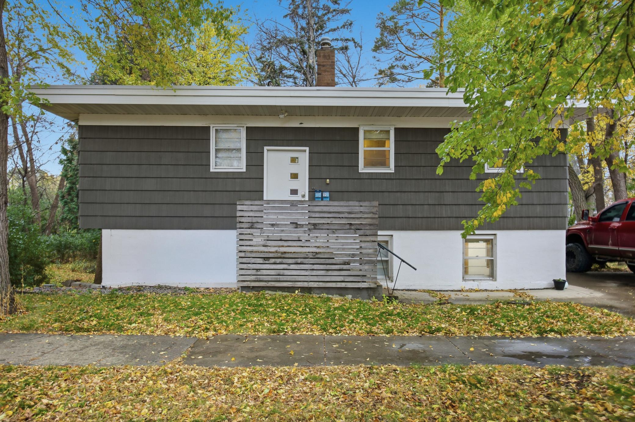 1002 9th Street Property Photo 2