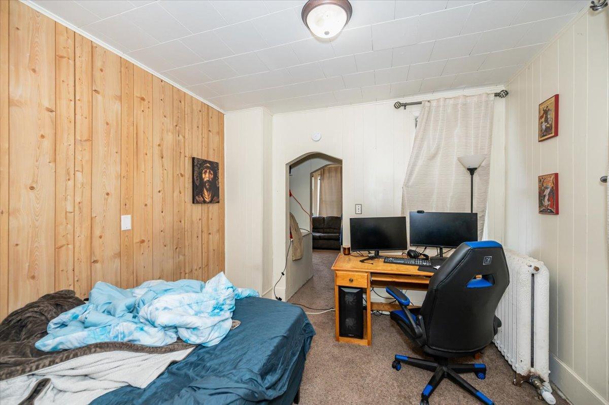 1028 Banks Avenue Property Photo 12