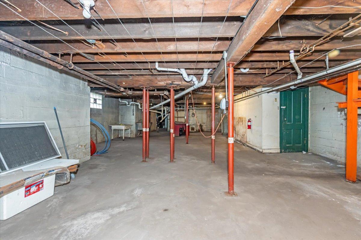 1028 Banks Avenue Property Photo 15