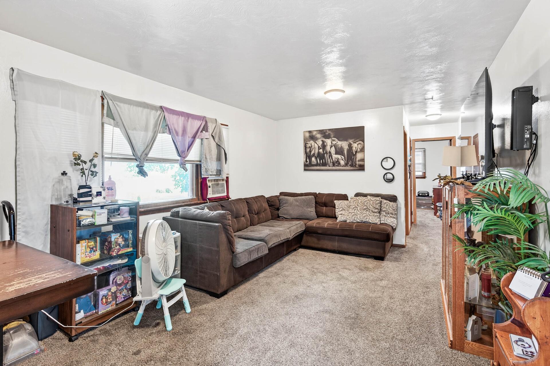 4630 Taylor Street Property Photo 2