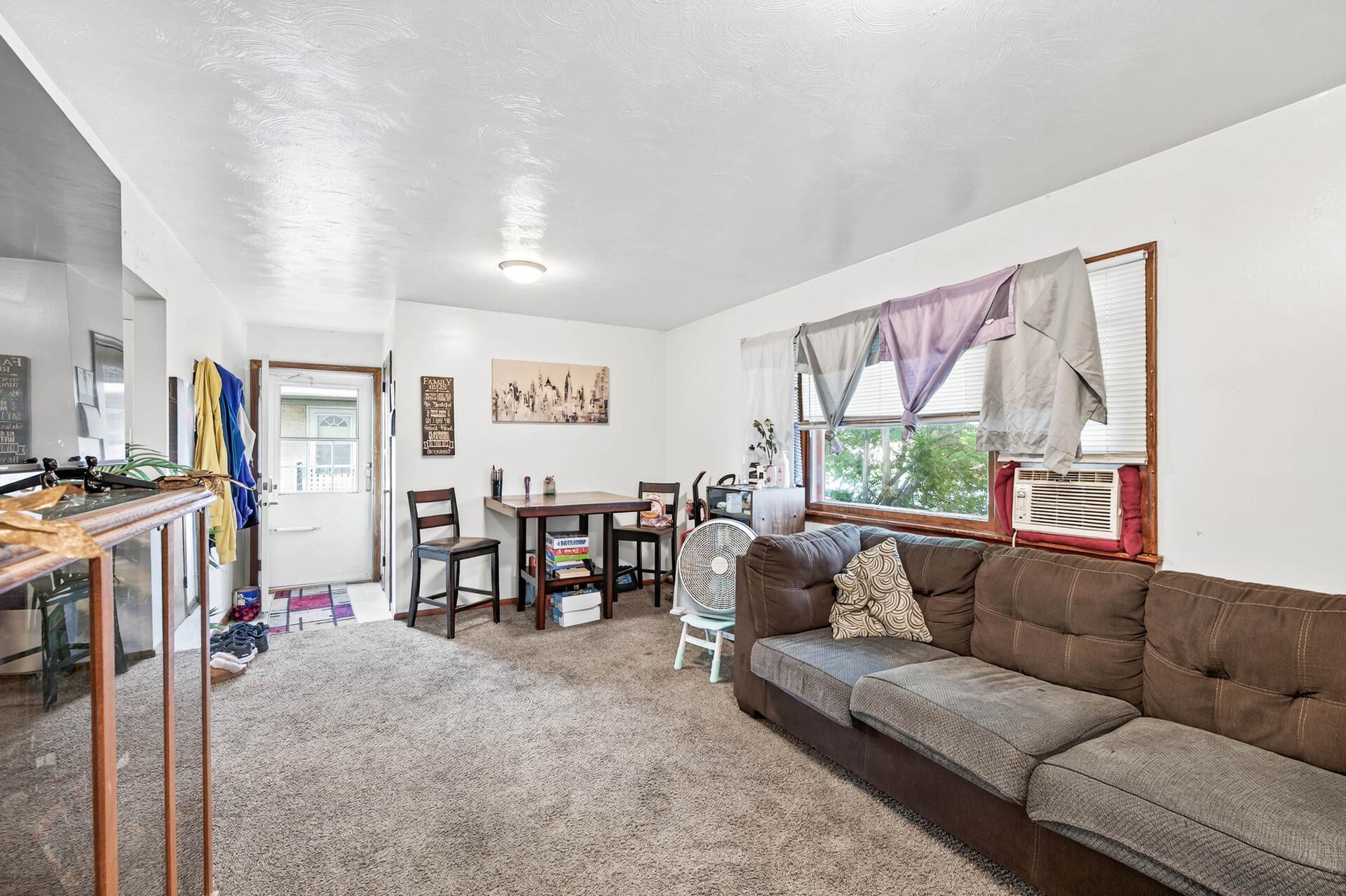 4630 Taylor Street Property Photo 5