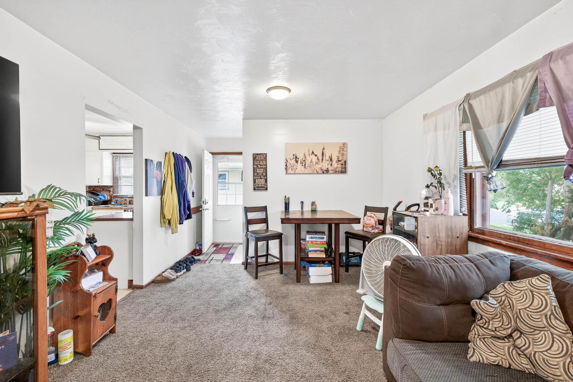 4630 Taylor Street Property Photo 6