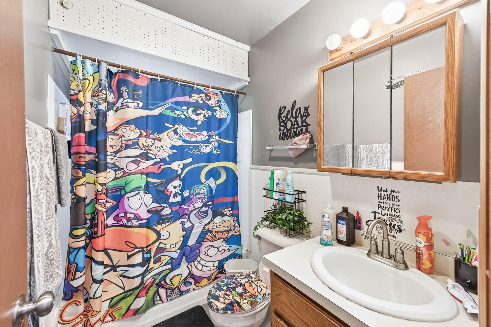 4630 Taylor Street Property Photo 9