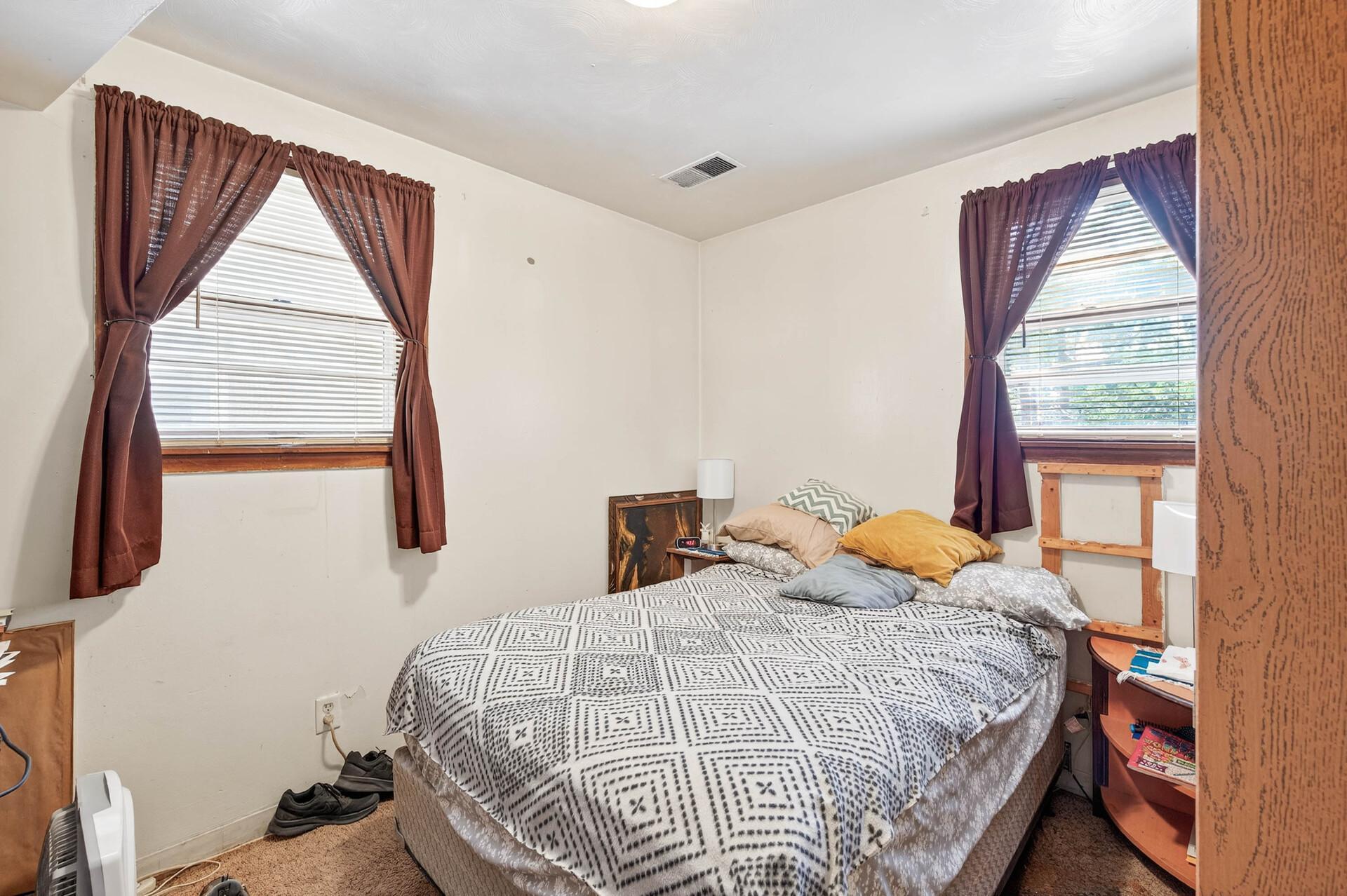 4630 Taylor Street Property Photo 30