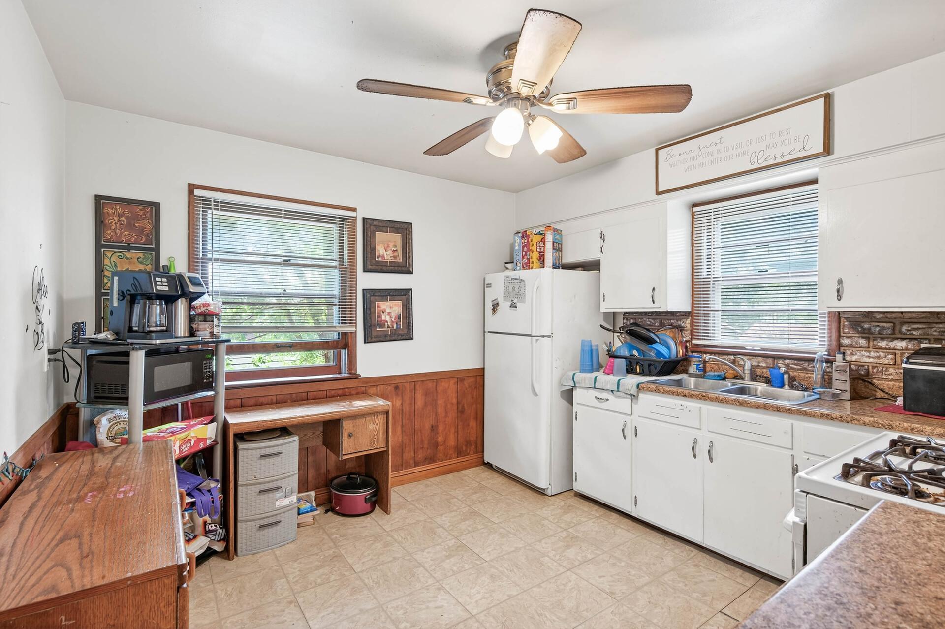 4630 Taylor Street Property Photo 34