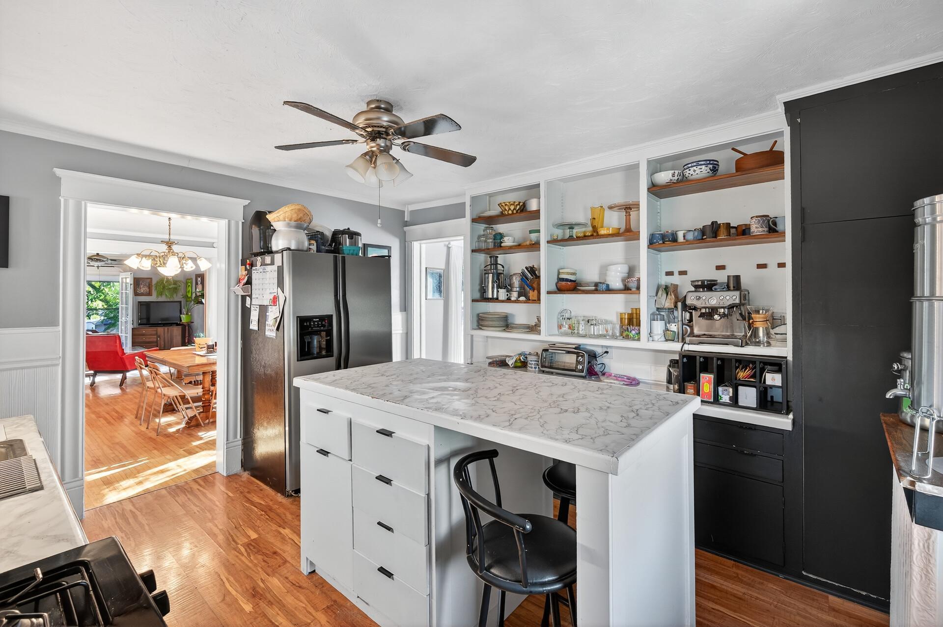 3232 3rd Avenue Property Photo 2