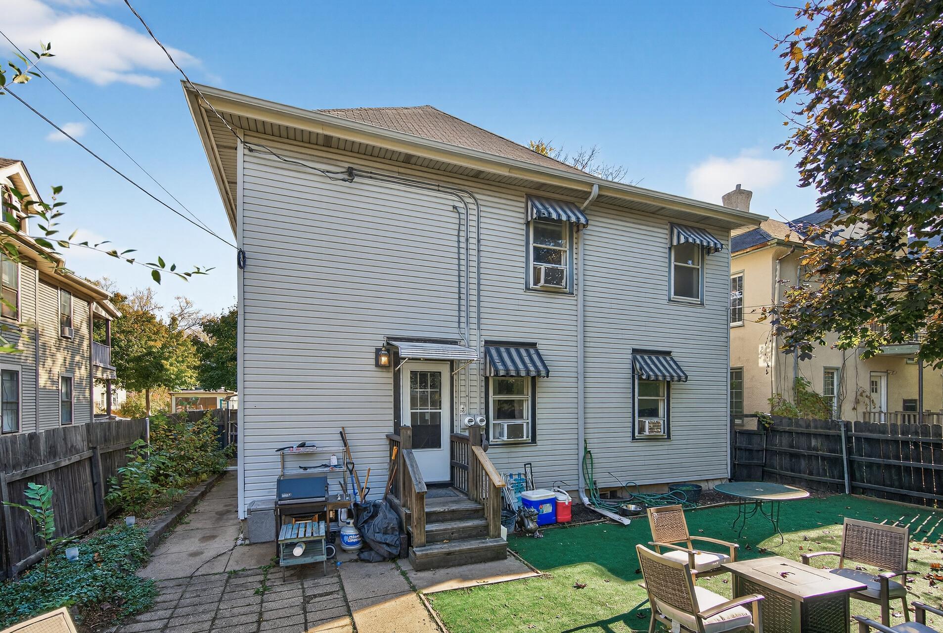 3232 3rd Avenue Property Photo 9