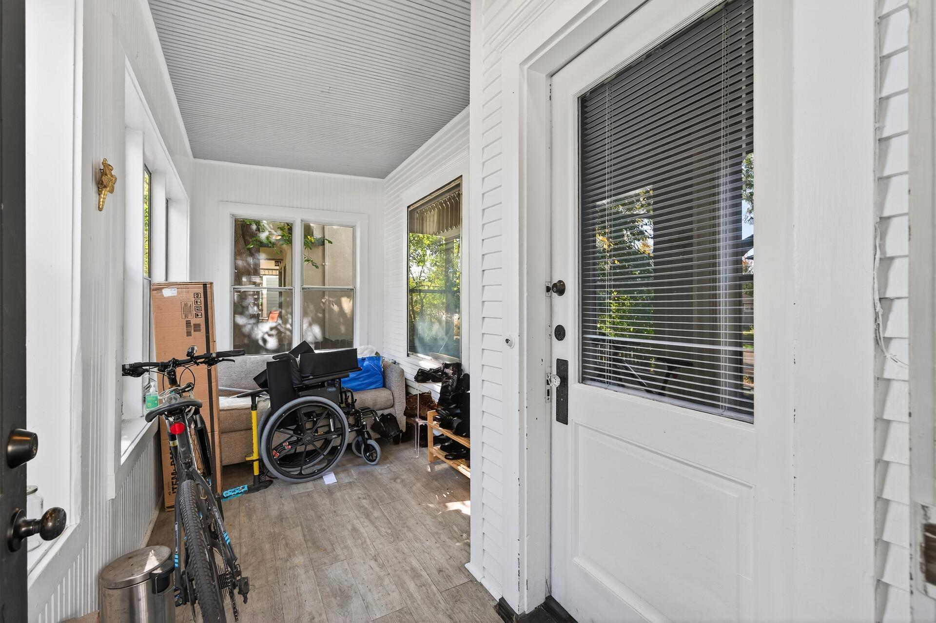 3232 3rd Avenue Property Photo 16