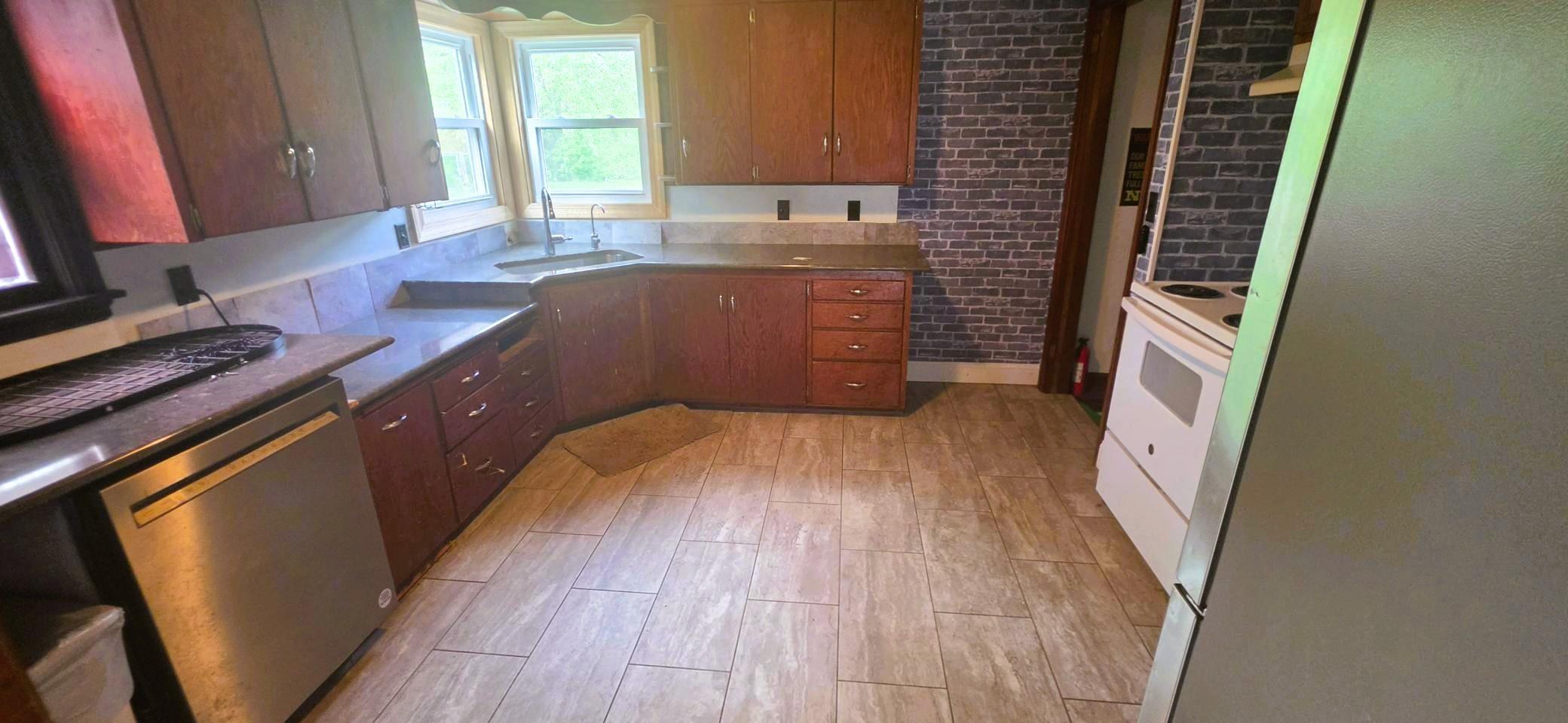 2883 105th Avenue Property Photo 5