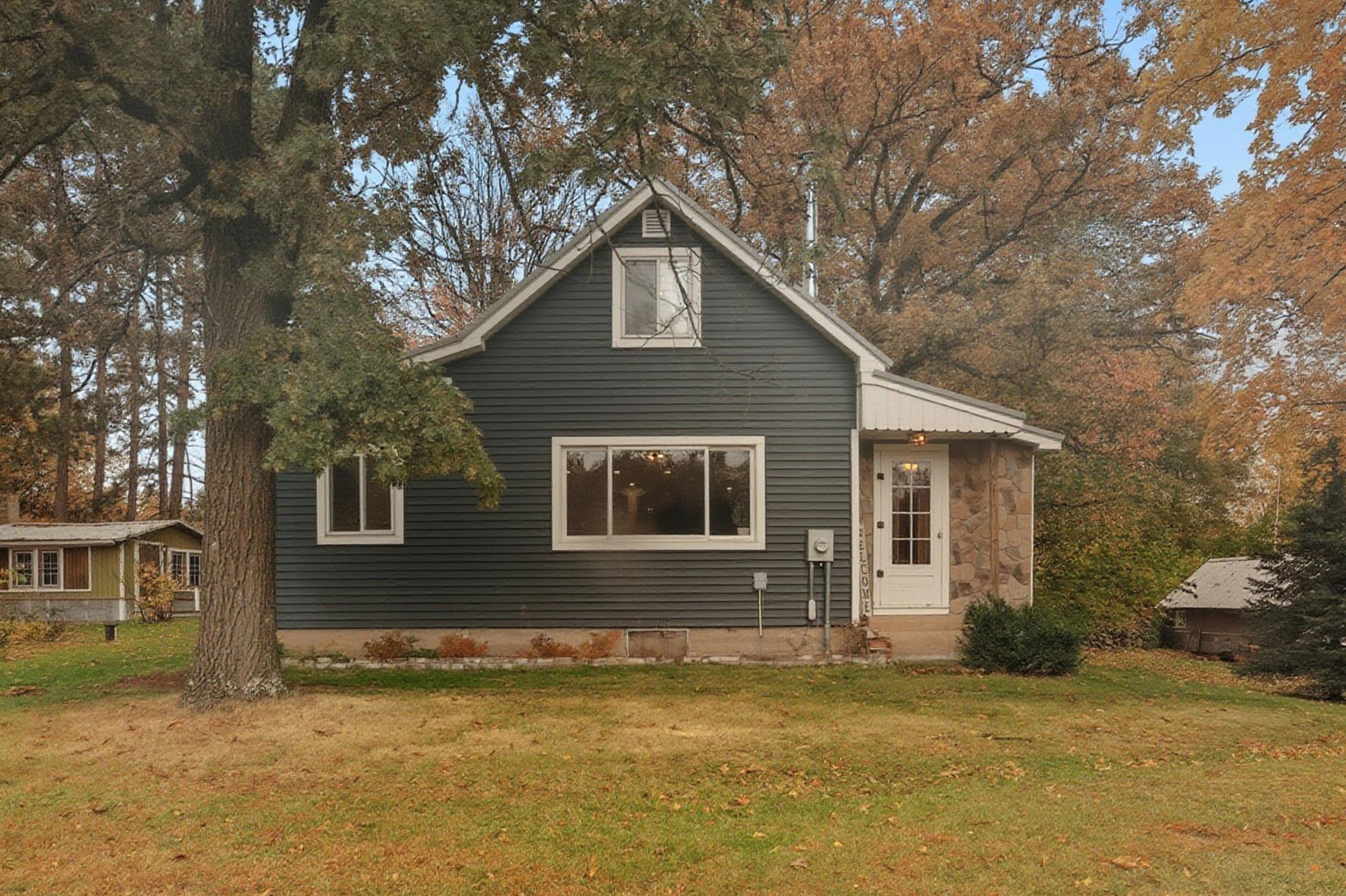 1395 Us Highway 8 Property Photo 1