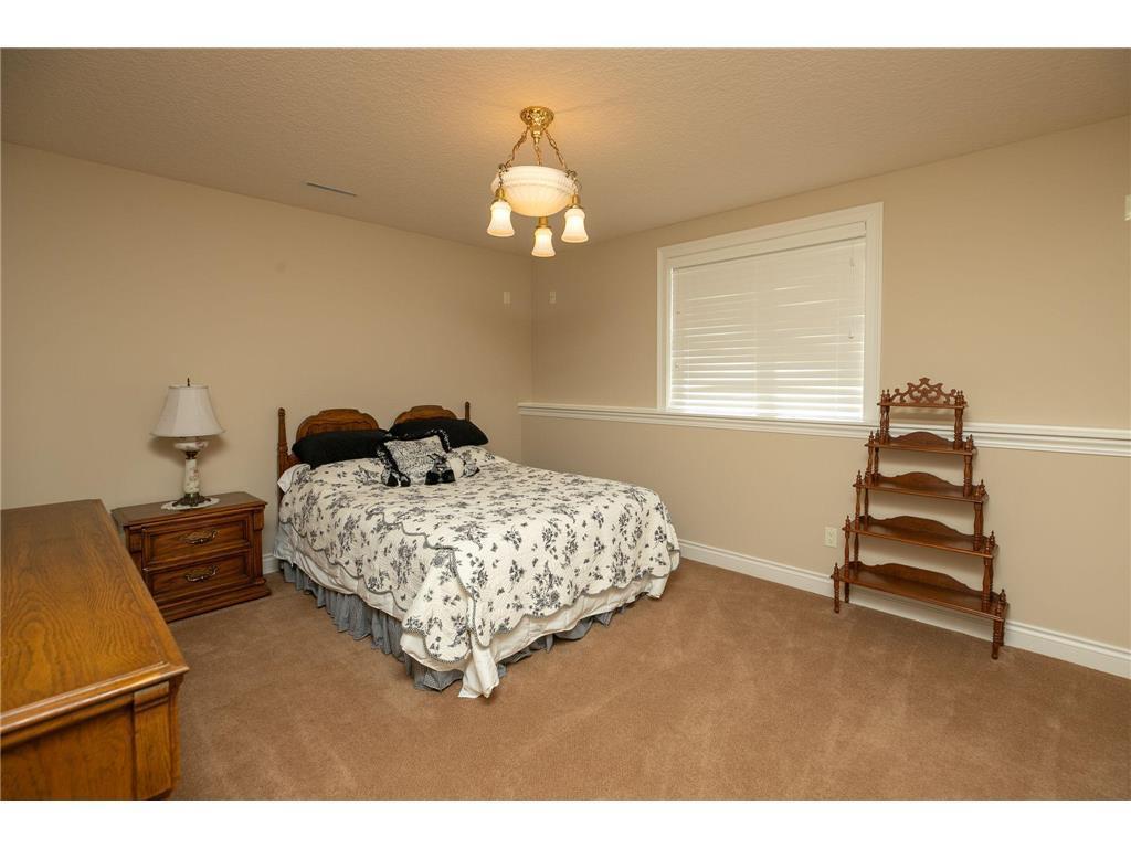 340 Main Street N Property Photo 27