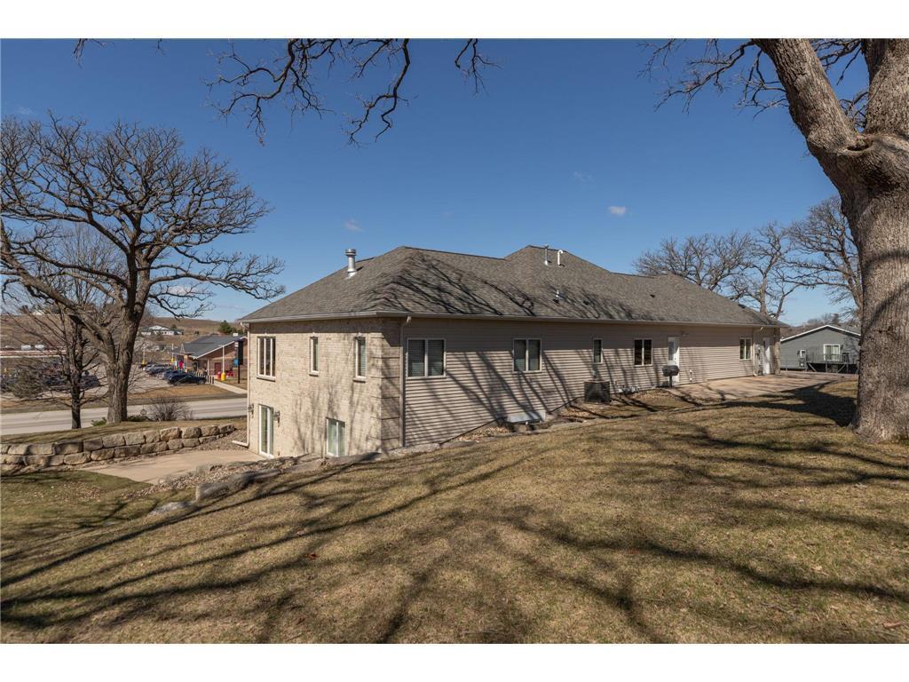 340 Main Street N Property Photo 43