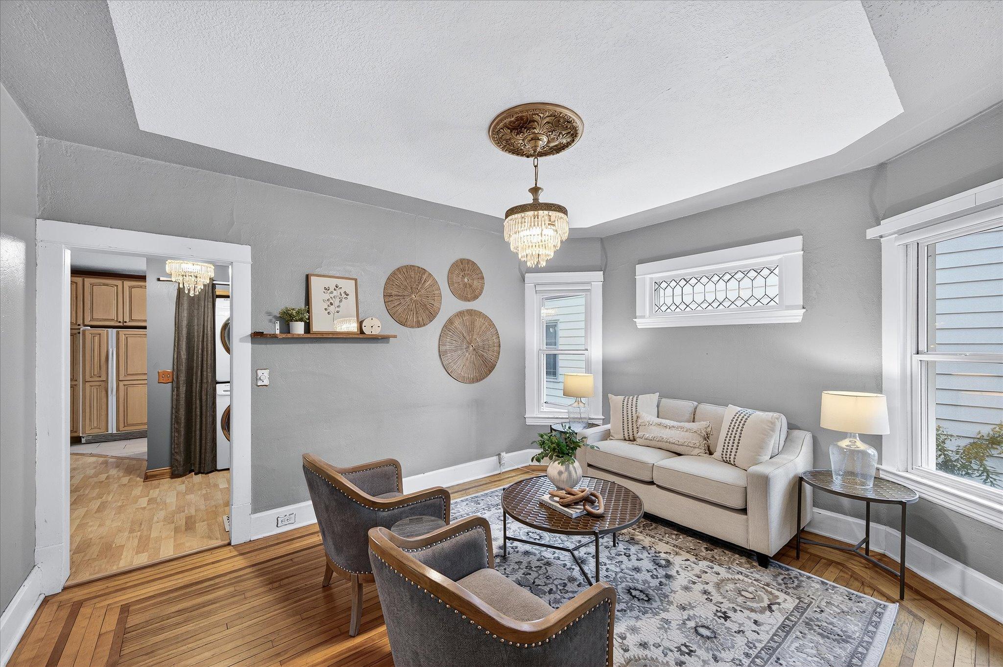 735 Madison Street Property Photo 3