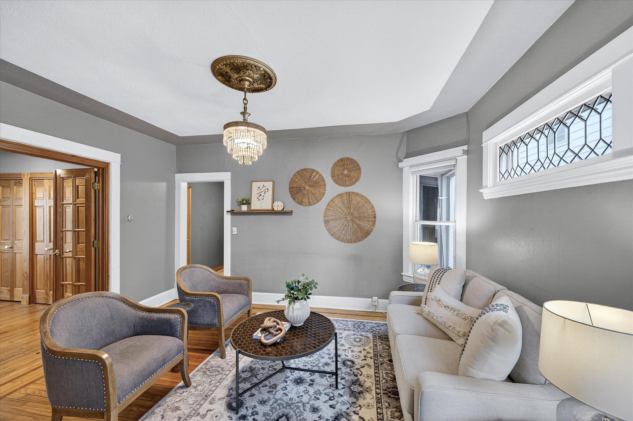 735 Madison Street Property Photo 4