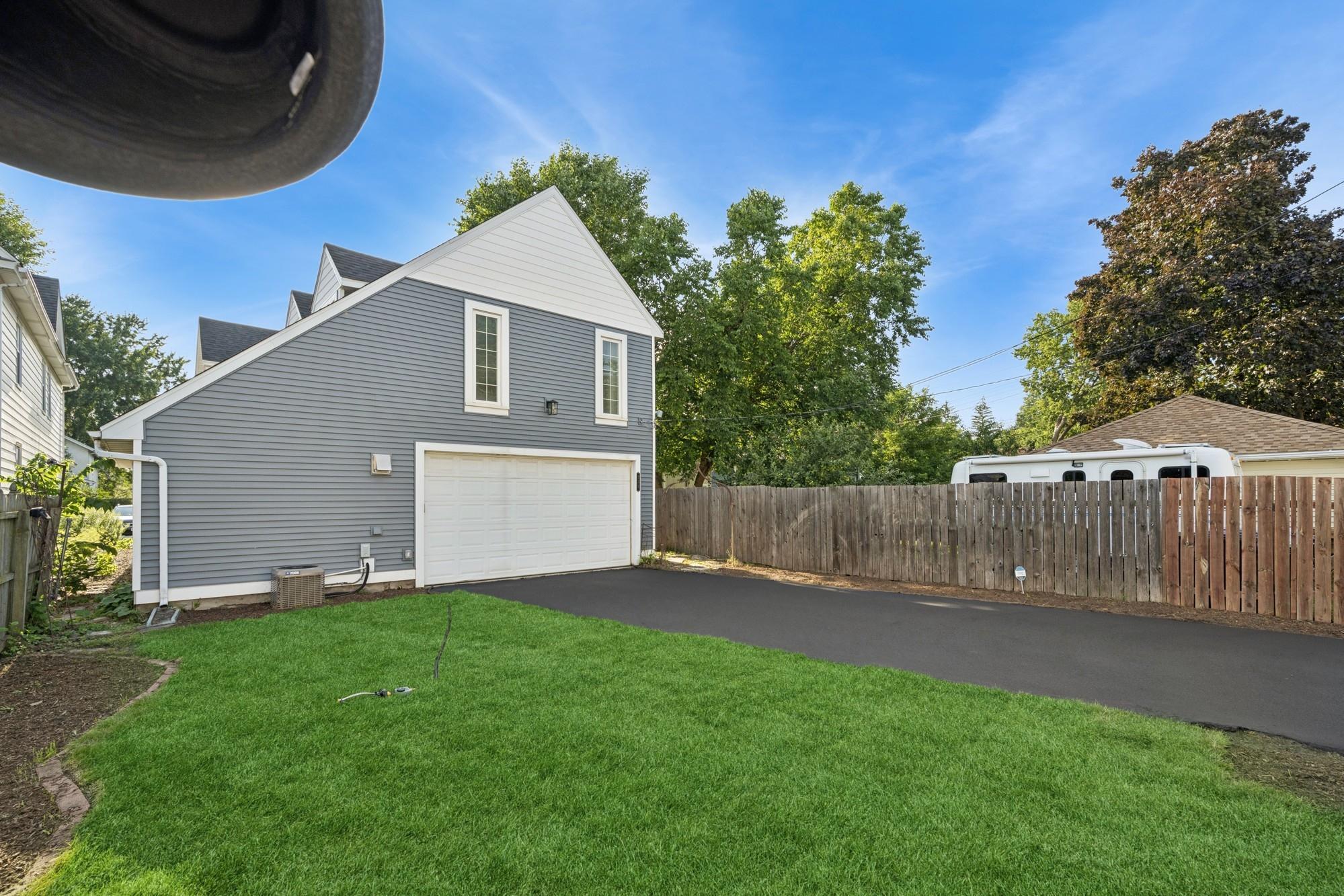 735 Madison Street Property Photo 28