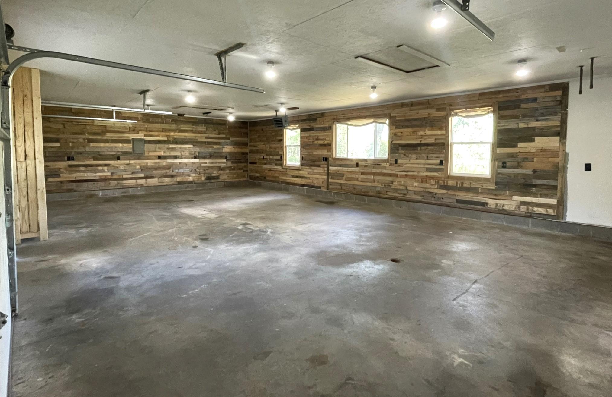 6552 Austin Road Property Photo 12