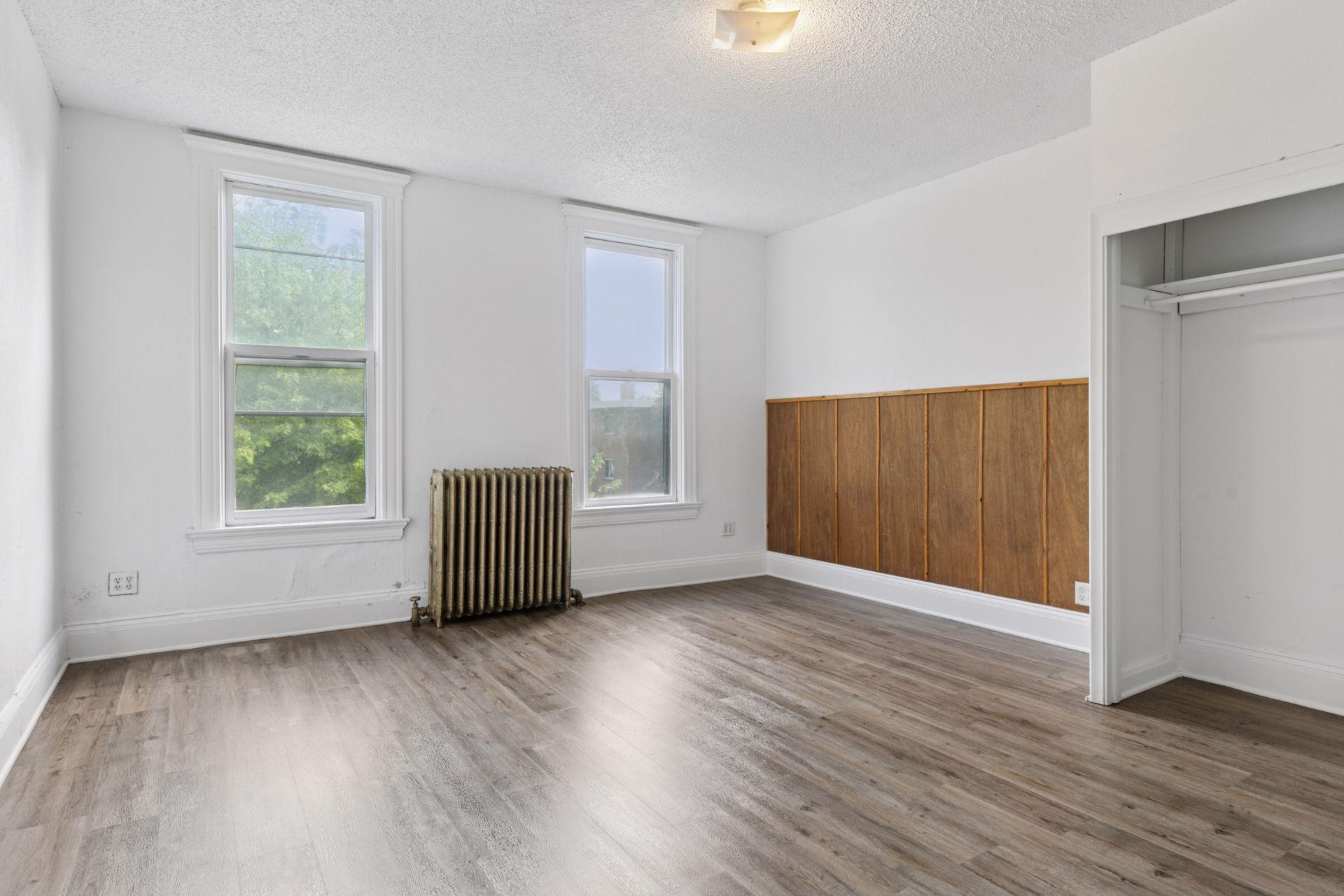 320 W Fuller Avenue Property Photo 6