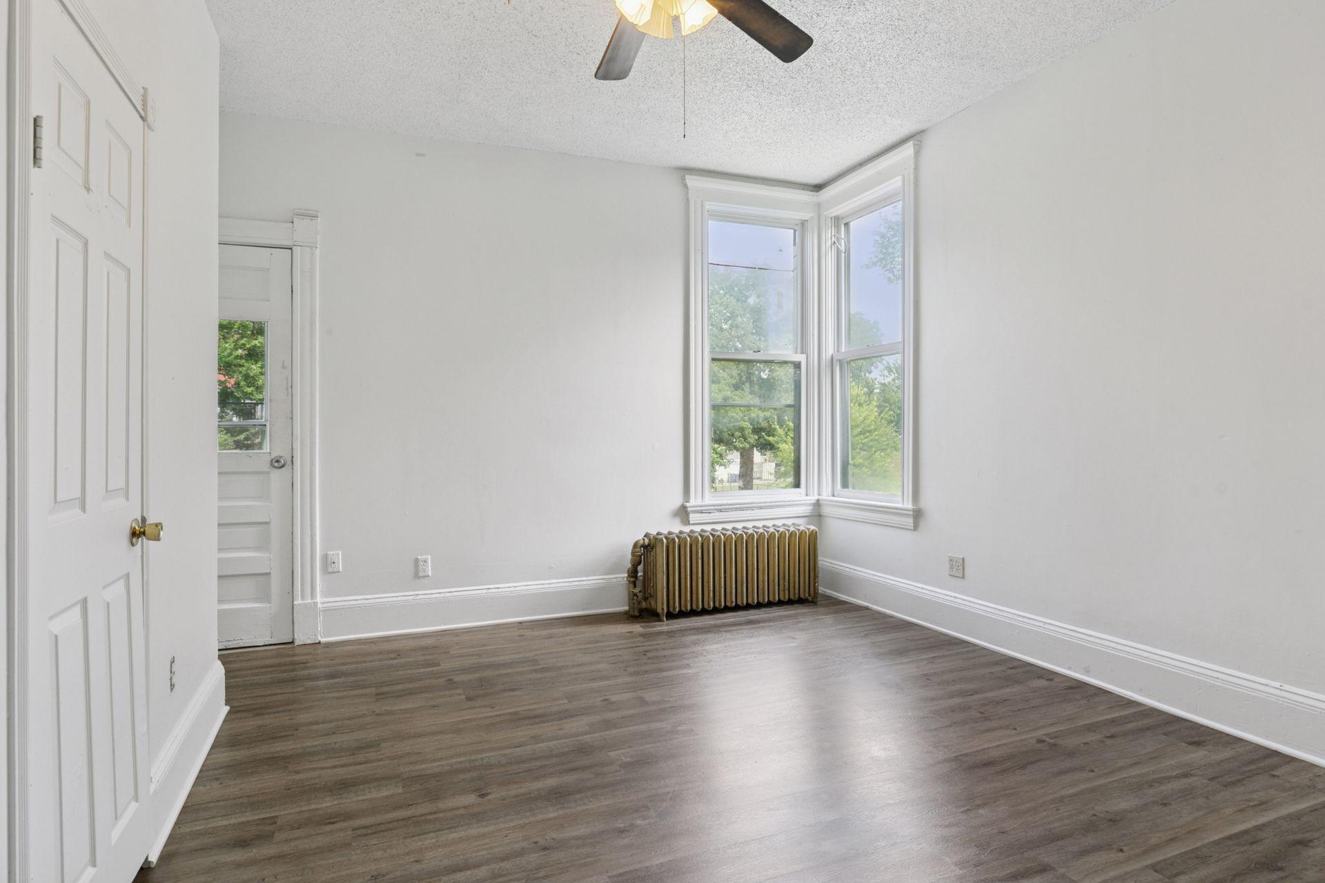 320 W Fuller Avenue Property Photo 7