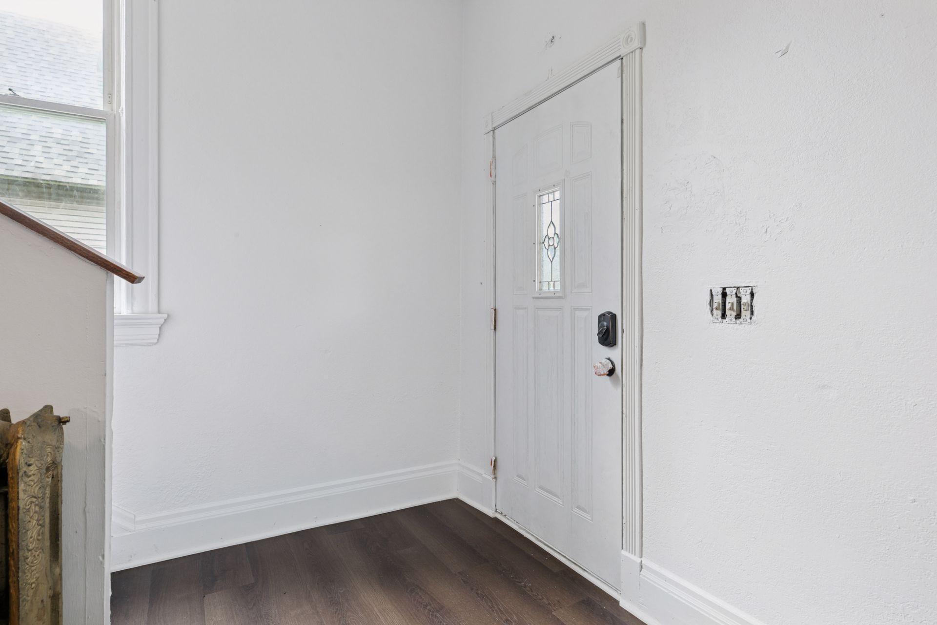 320 W Fuller Avenue Property Photo 15