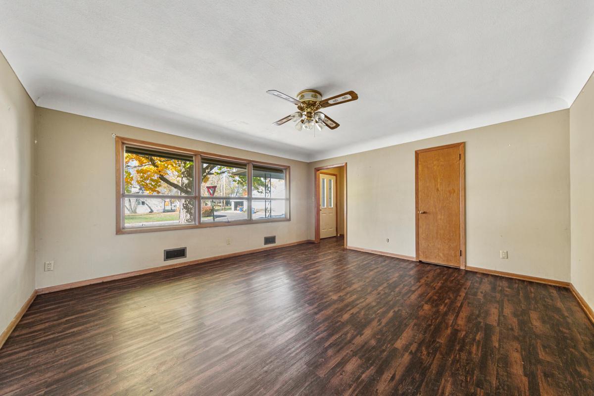 1043 Chase Avenue Property Photo 7
