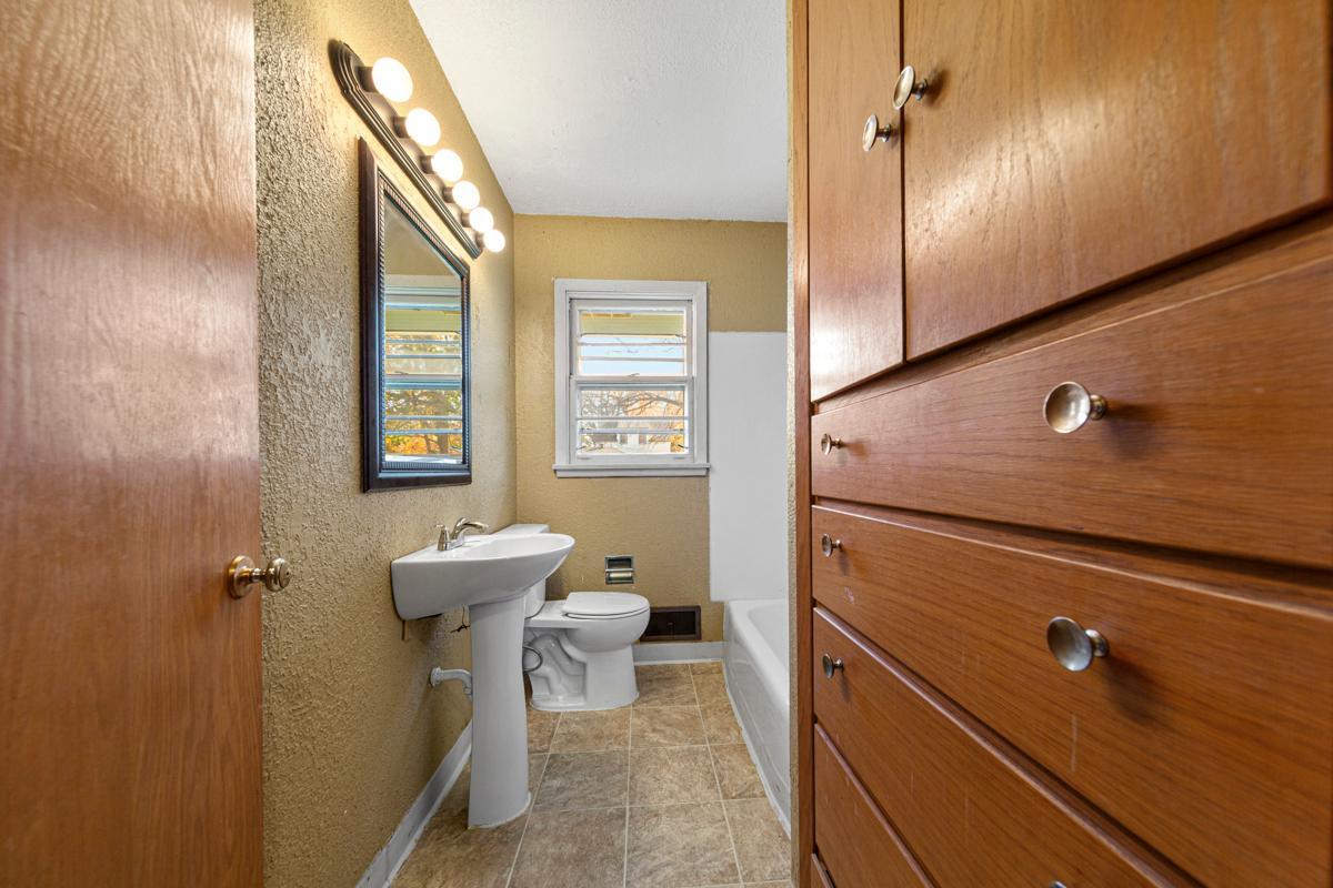 1043 Chase Avenue Property Photo 17